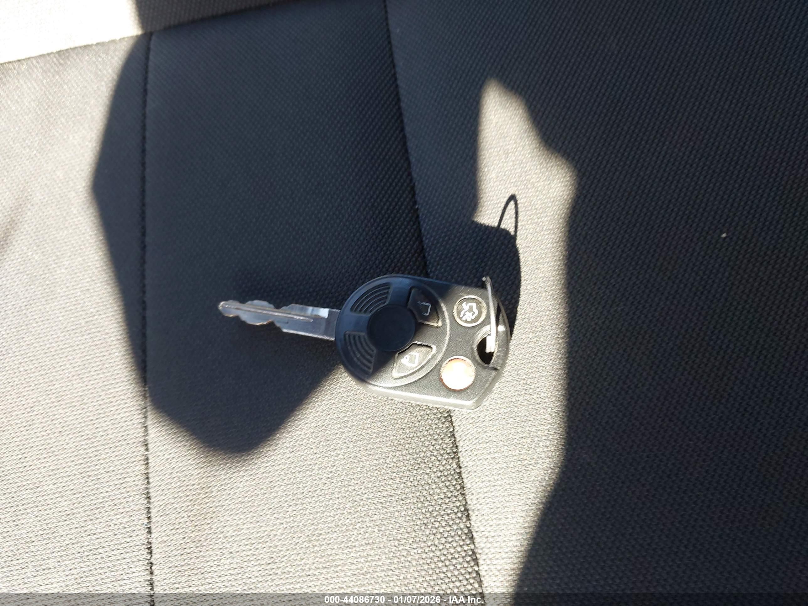 FORD ESCAPE image 11