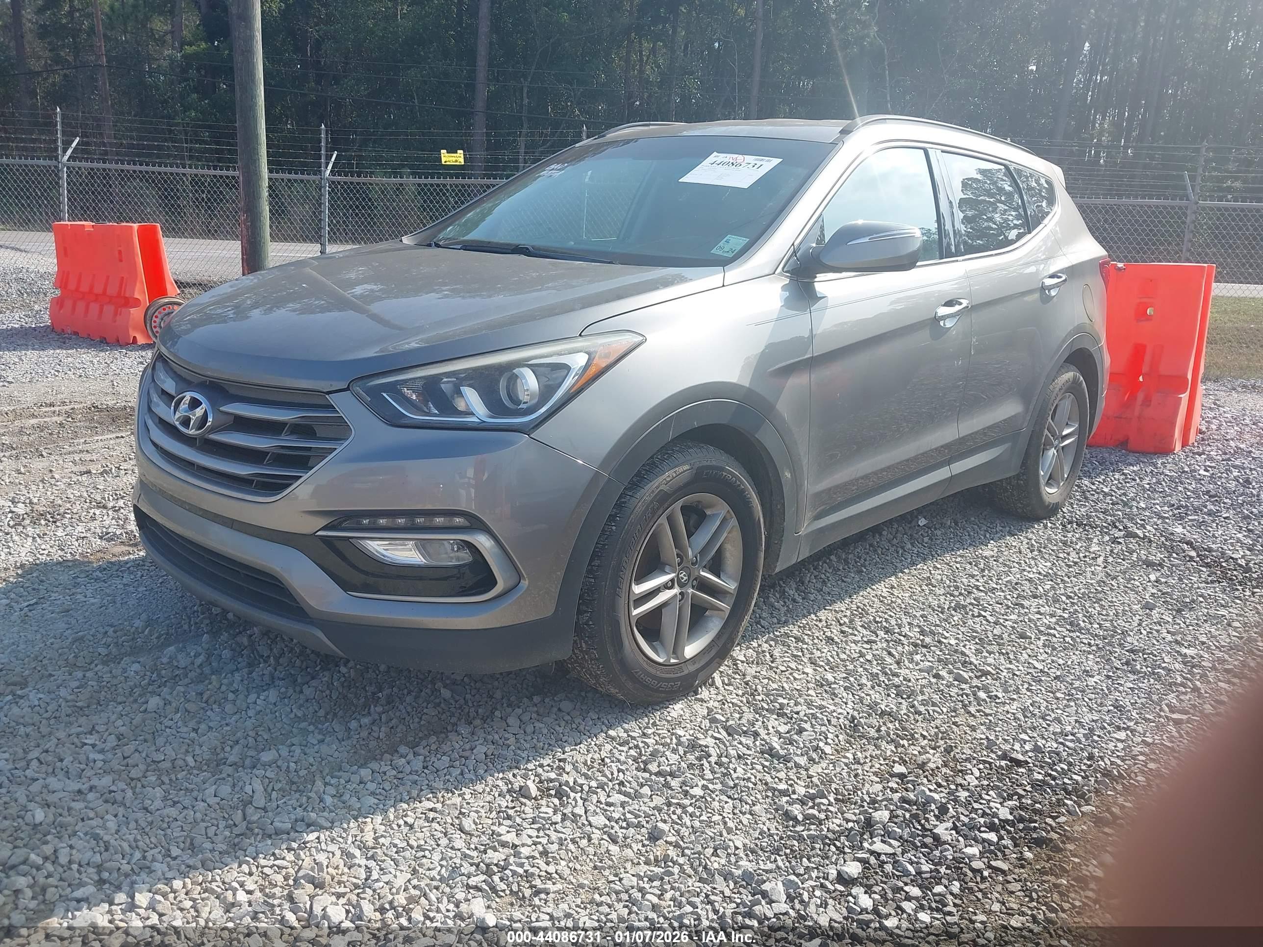 HYUNDAI SANTA image 2