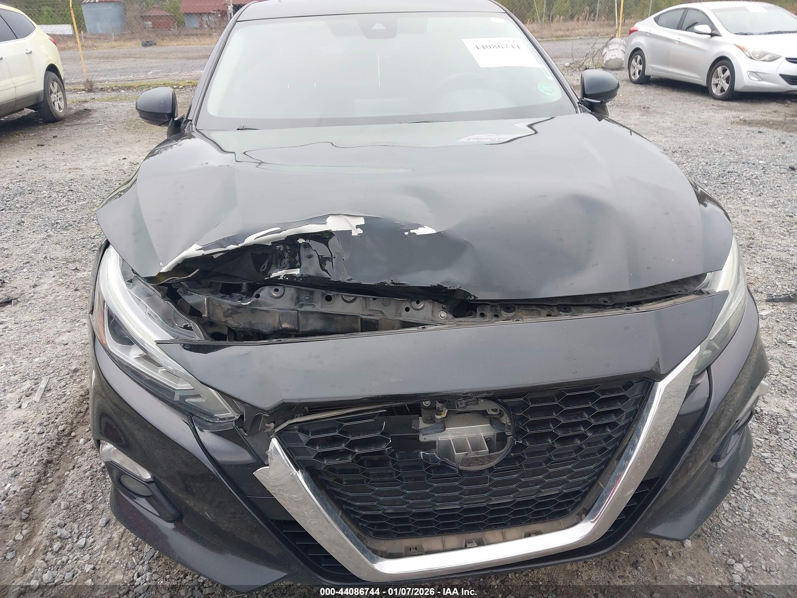 NISSAN ALTIMA image 6