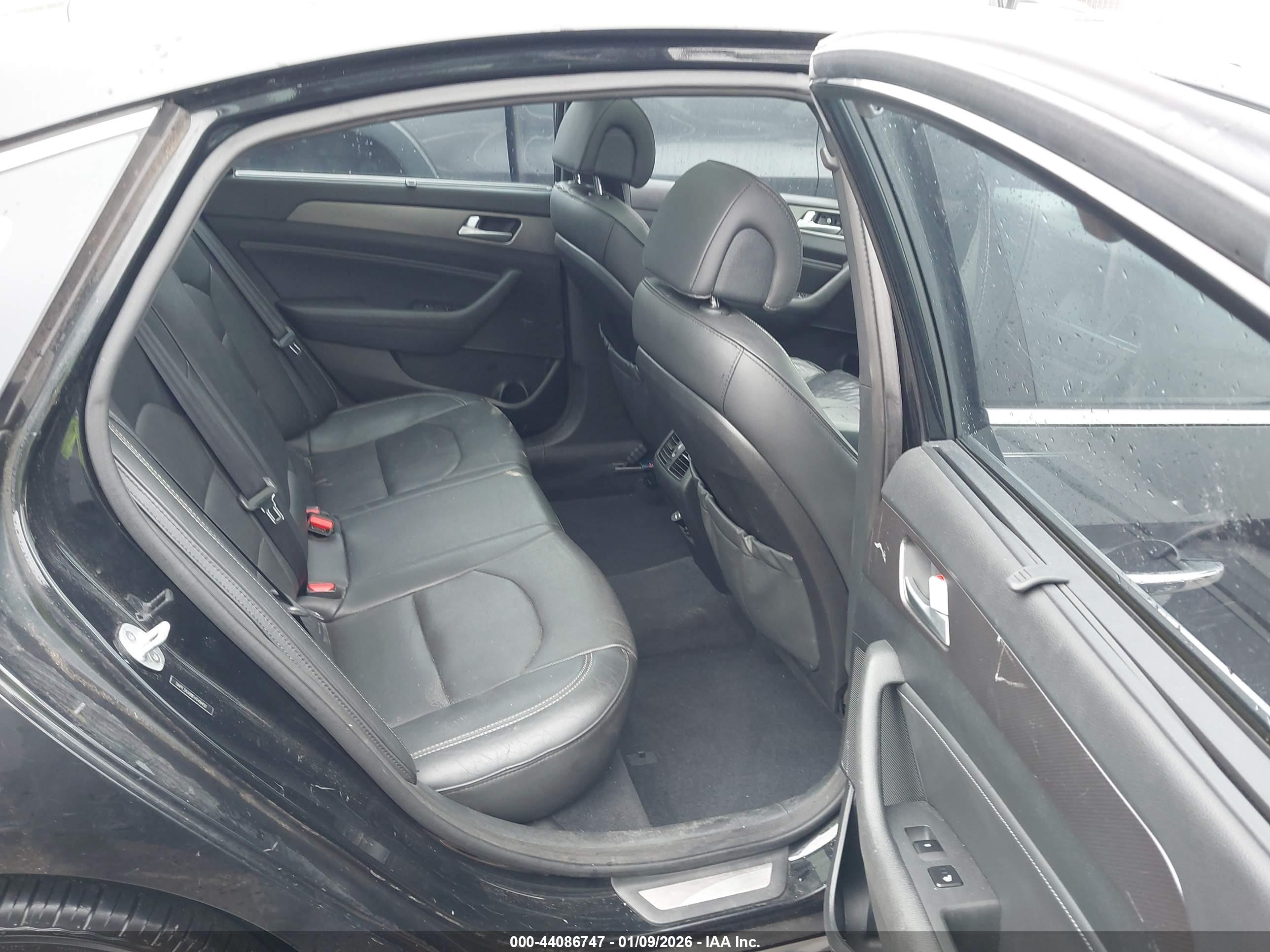 HYUNDAI SONATA image 8