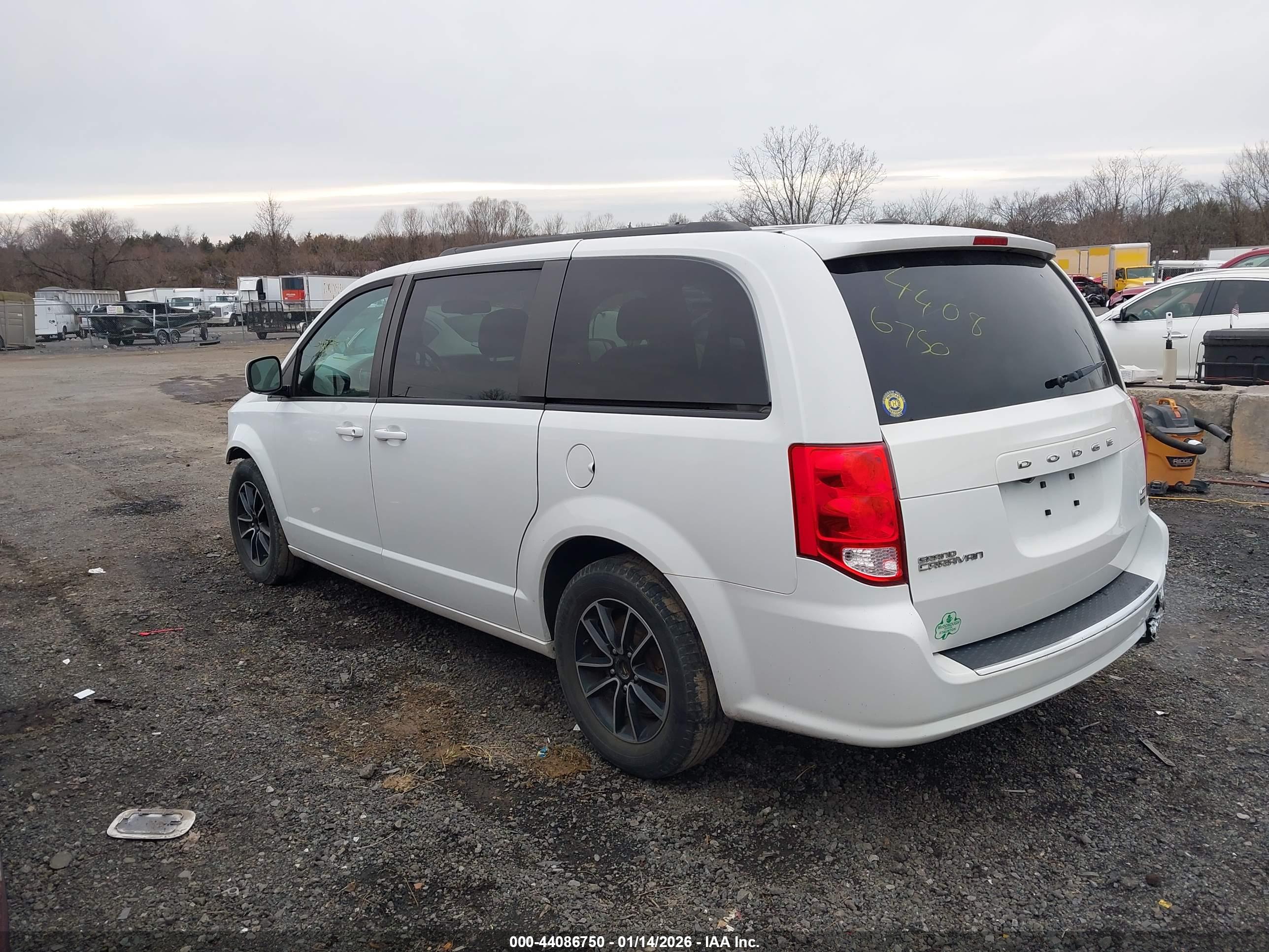 DODGE GRAND image 3