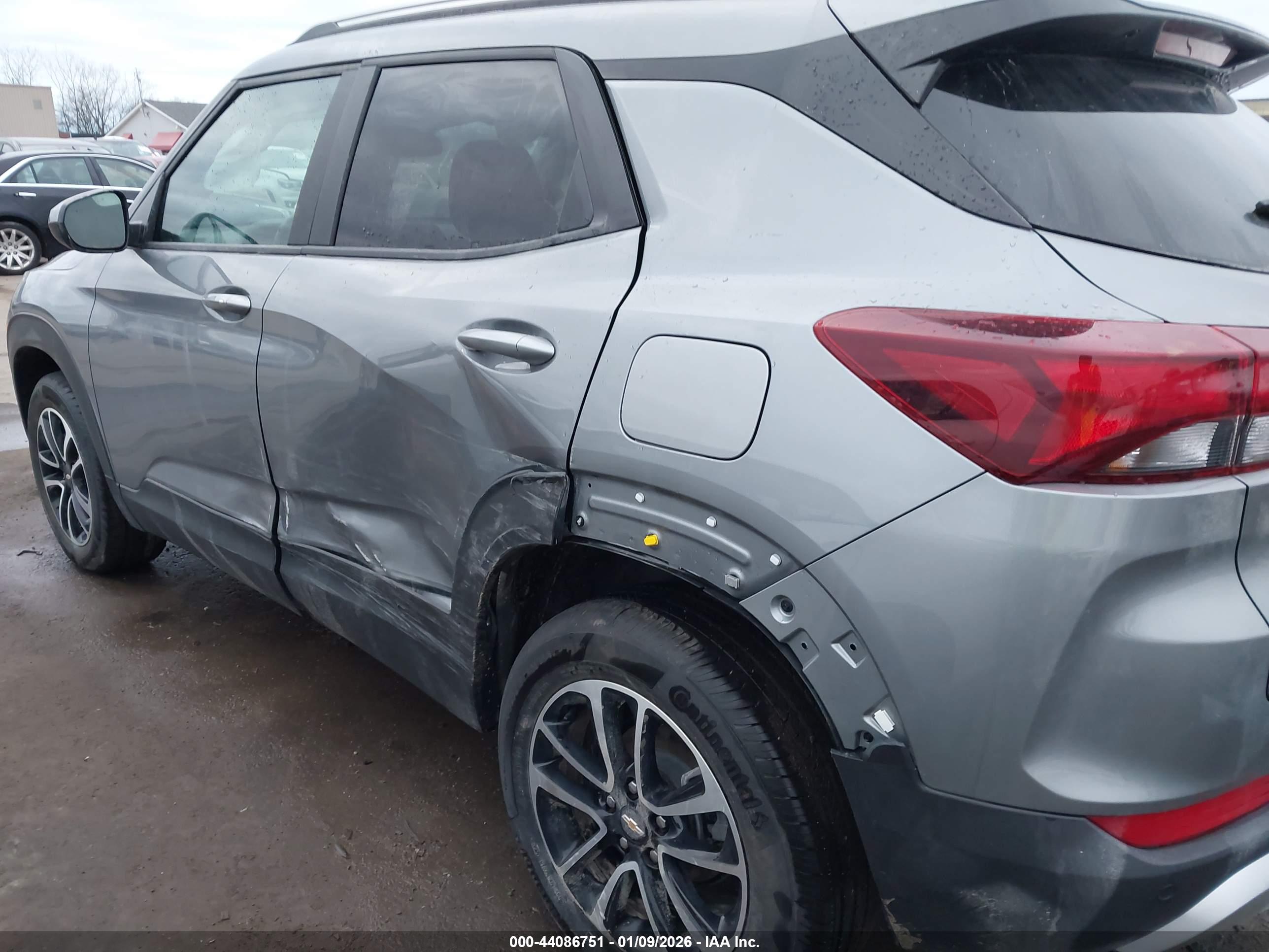 CHEVROLET TRAILBLAZER image 6
