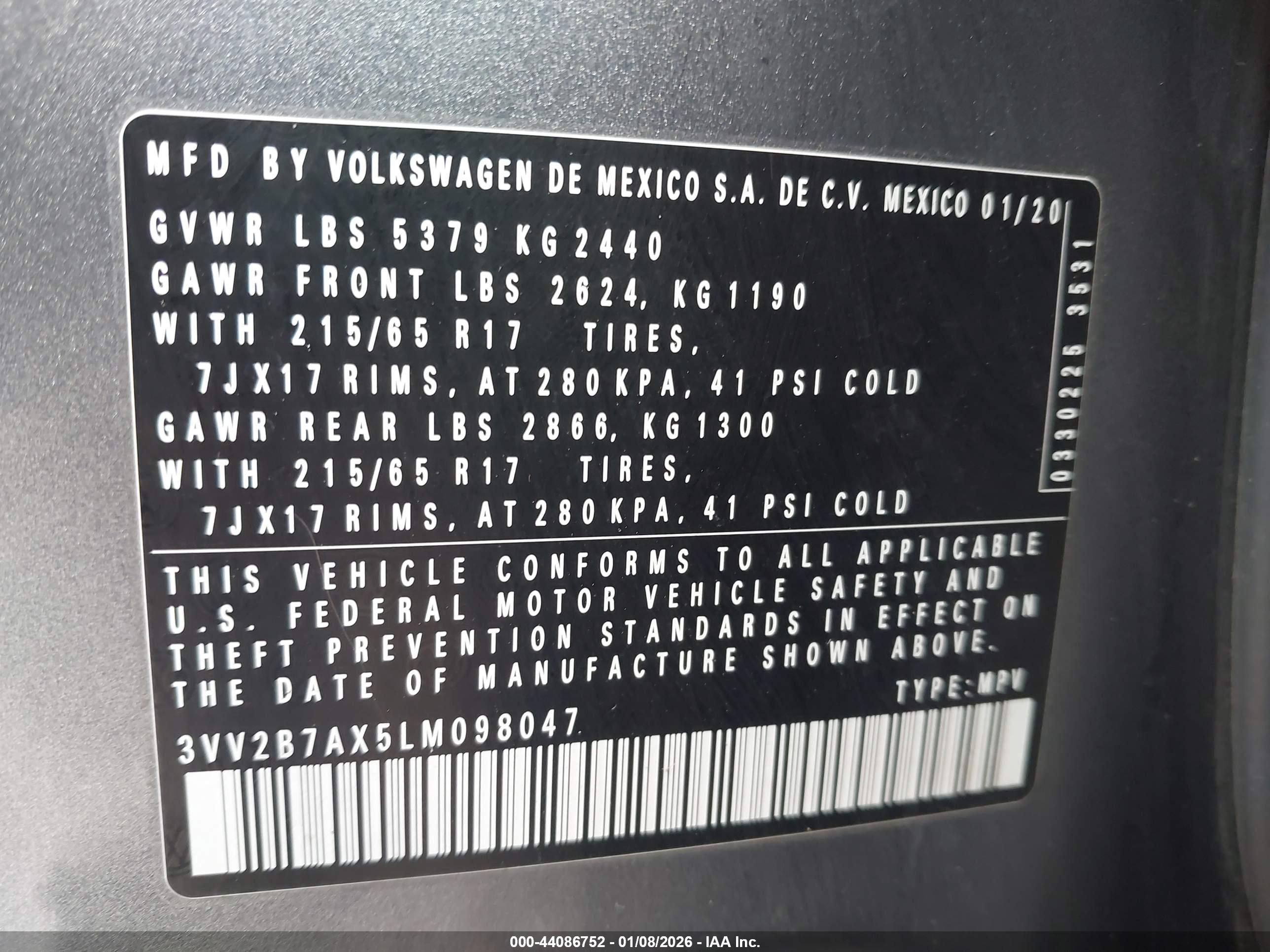 VOLKSWAGEN TIGUAN image 9
