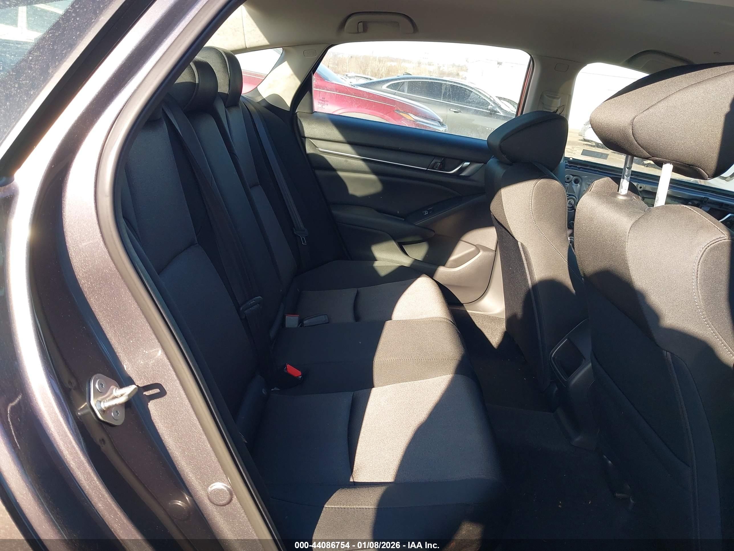 HONDA ACCORD image 8