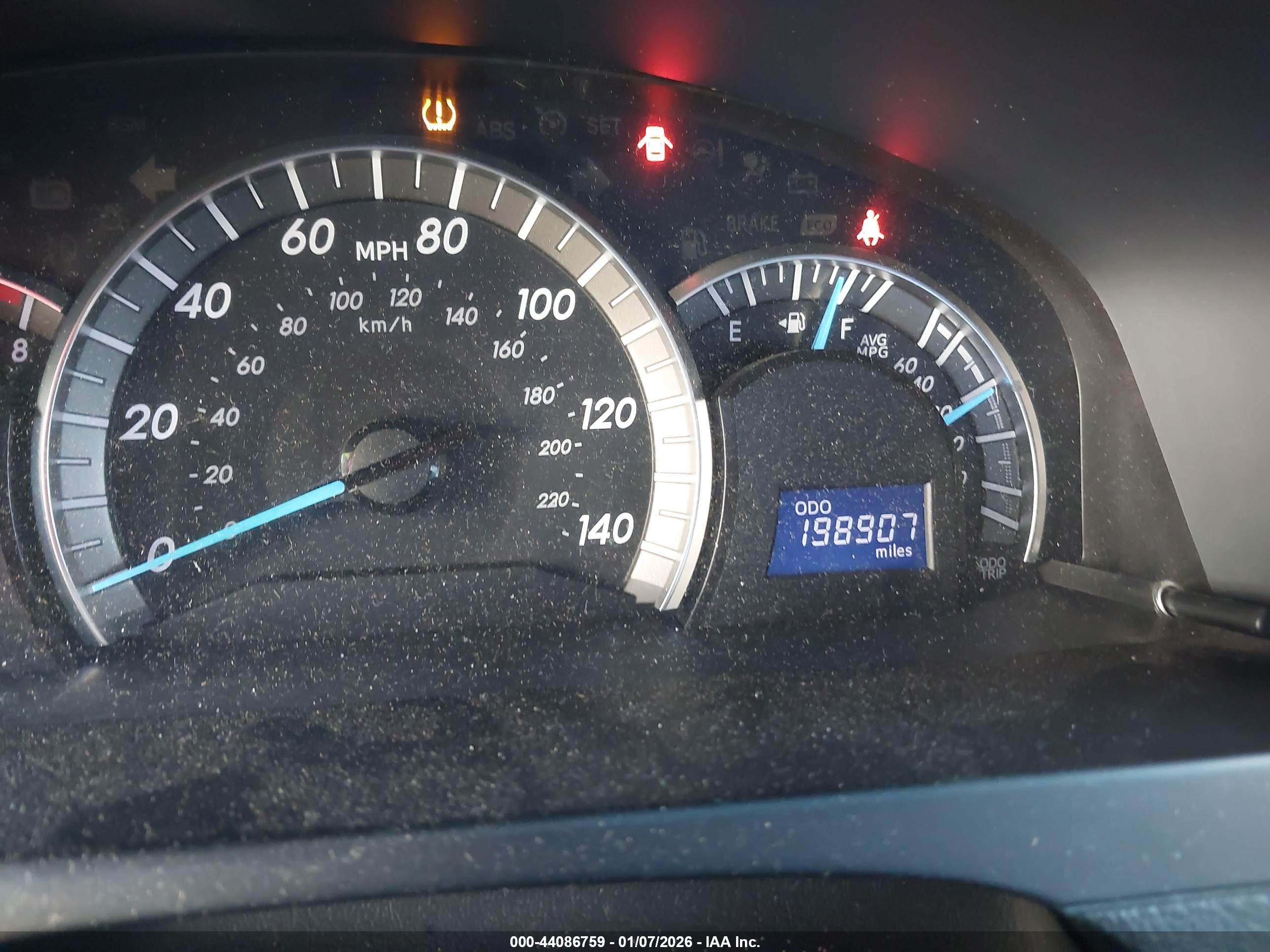 TOYOTA CAMRY image 7