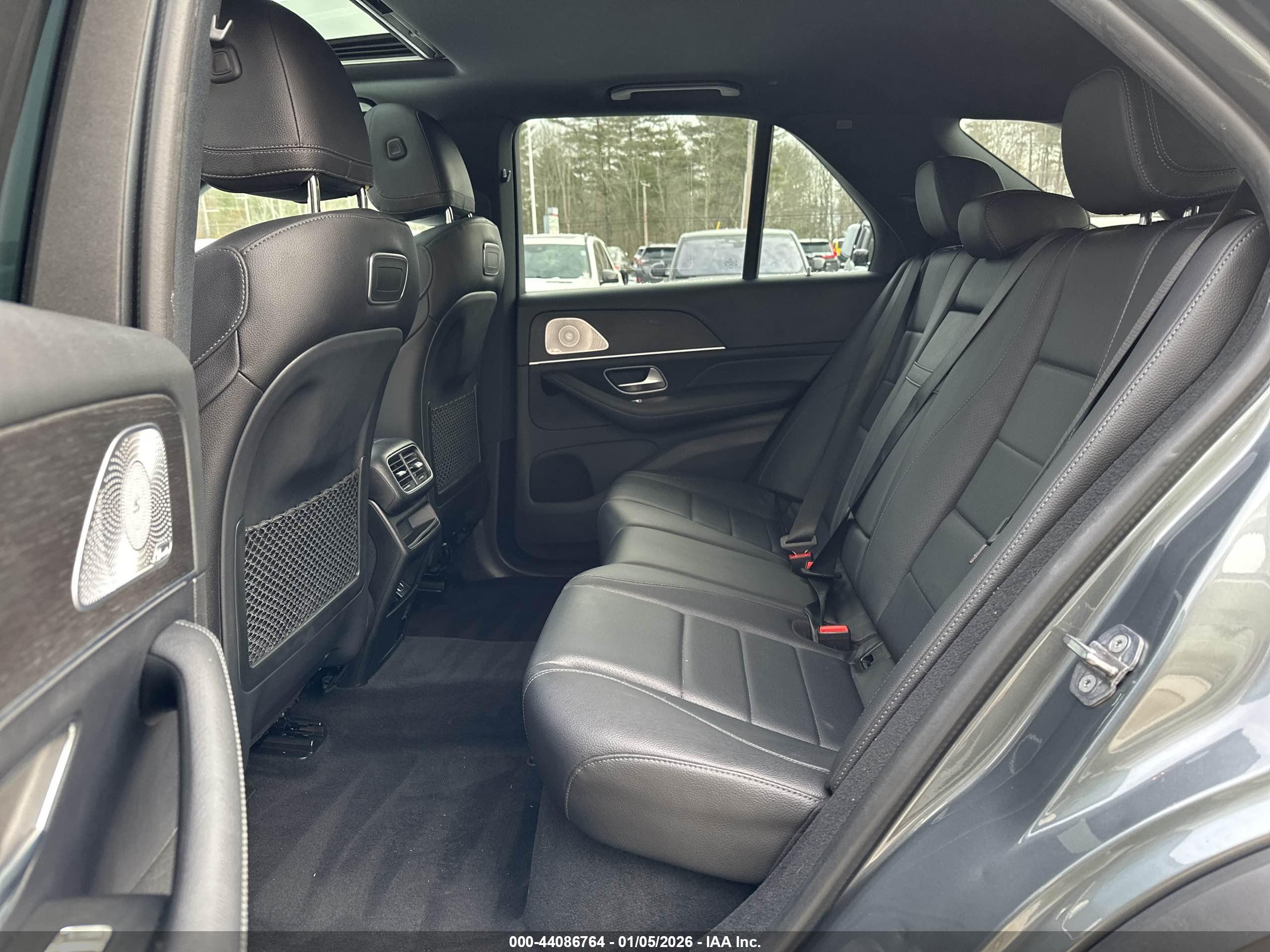 MERCEDES-BENZ GLE image 8
