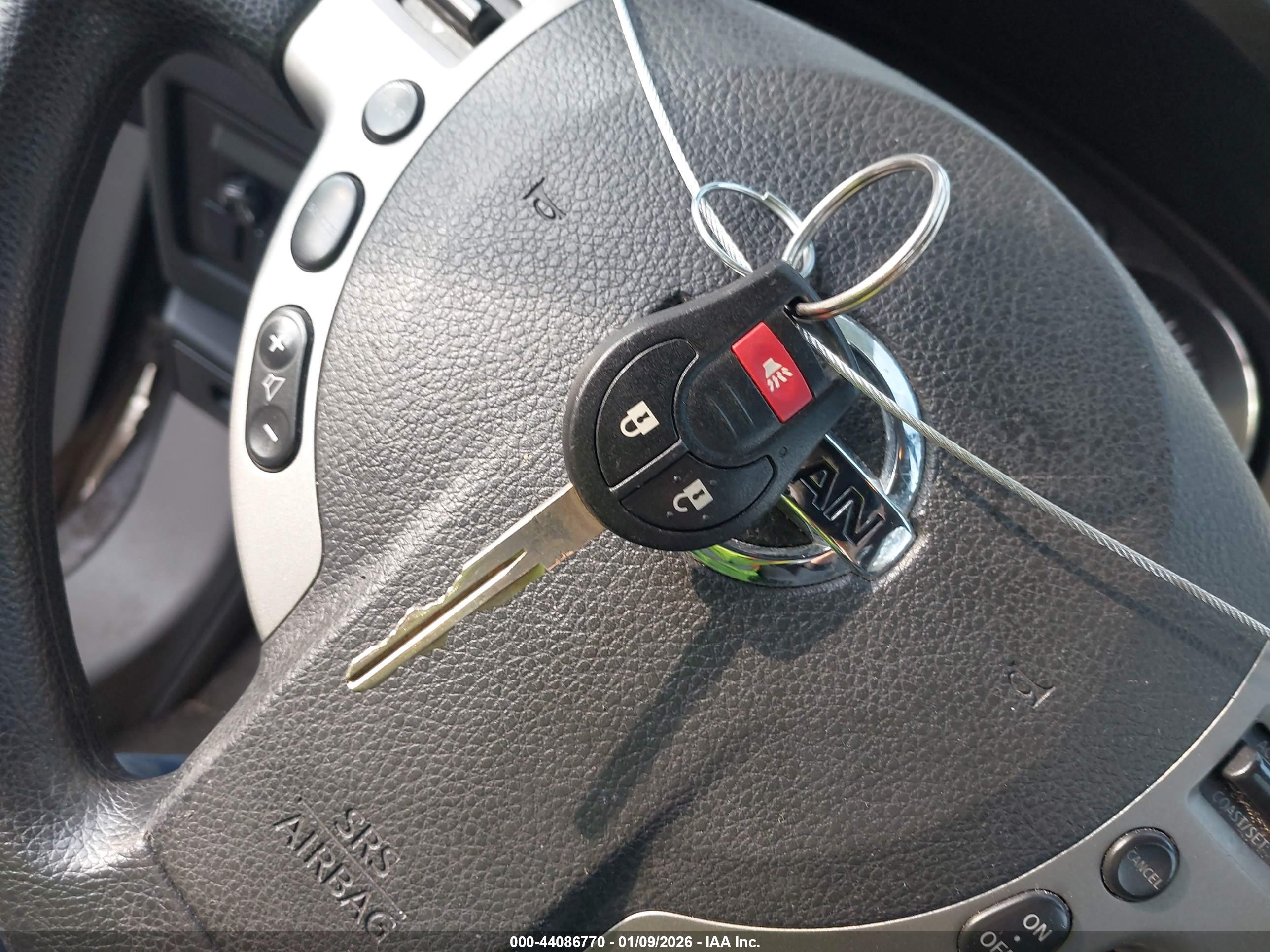NISSAN ROGUE image 11