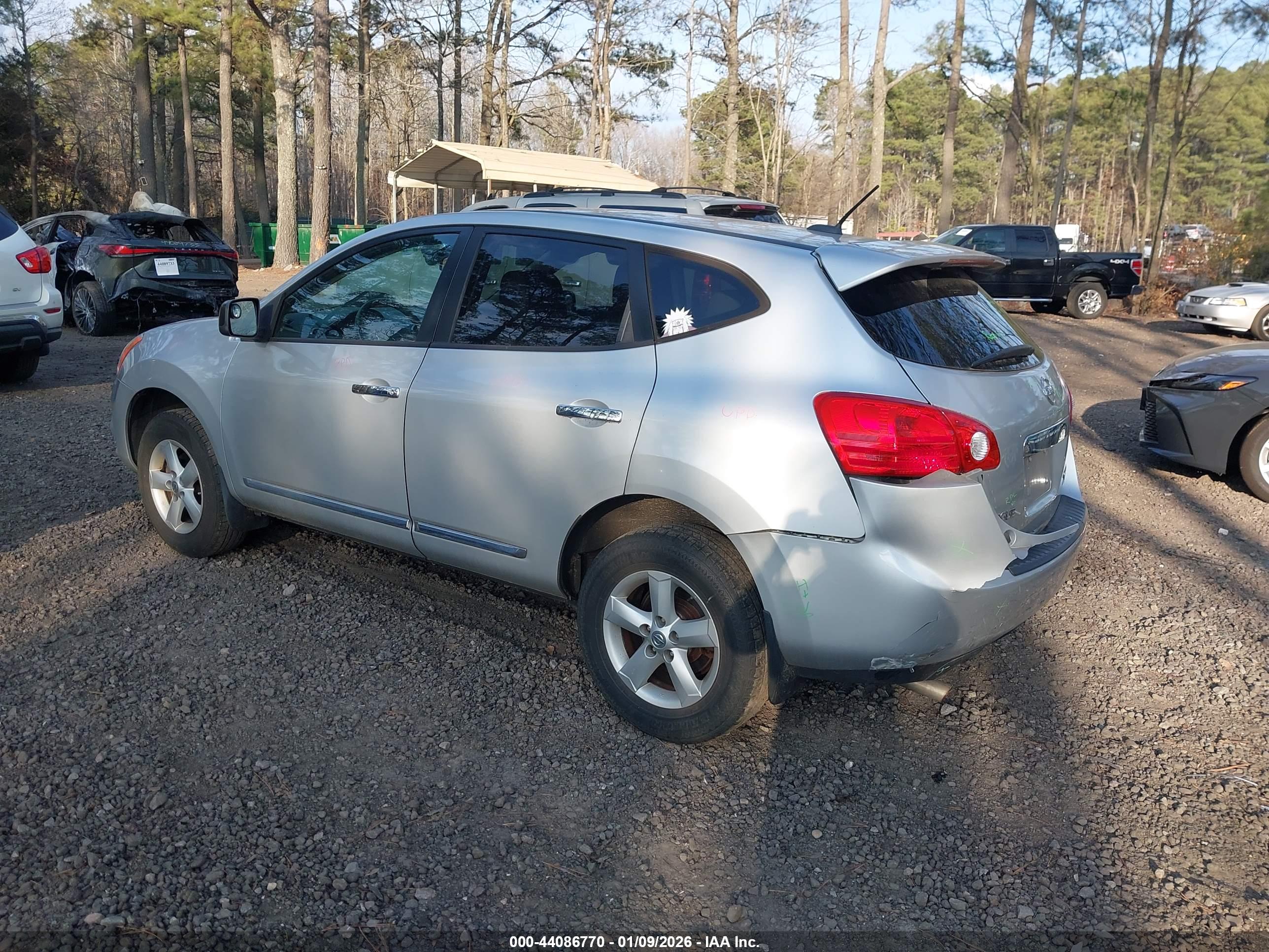 NISSAN ROGUE image 3