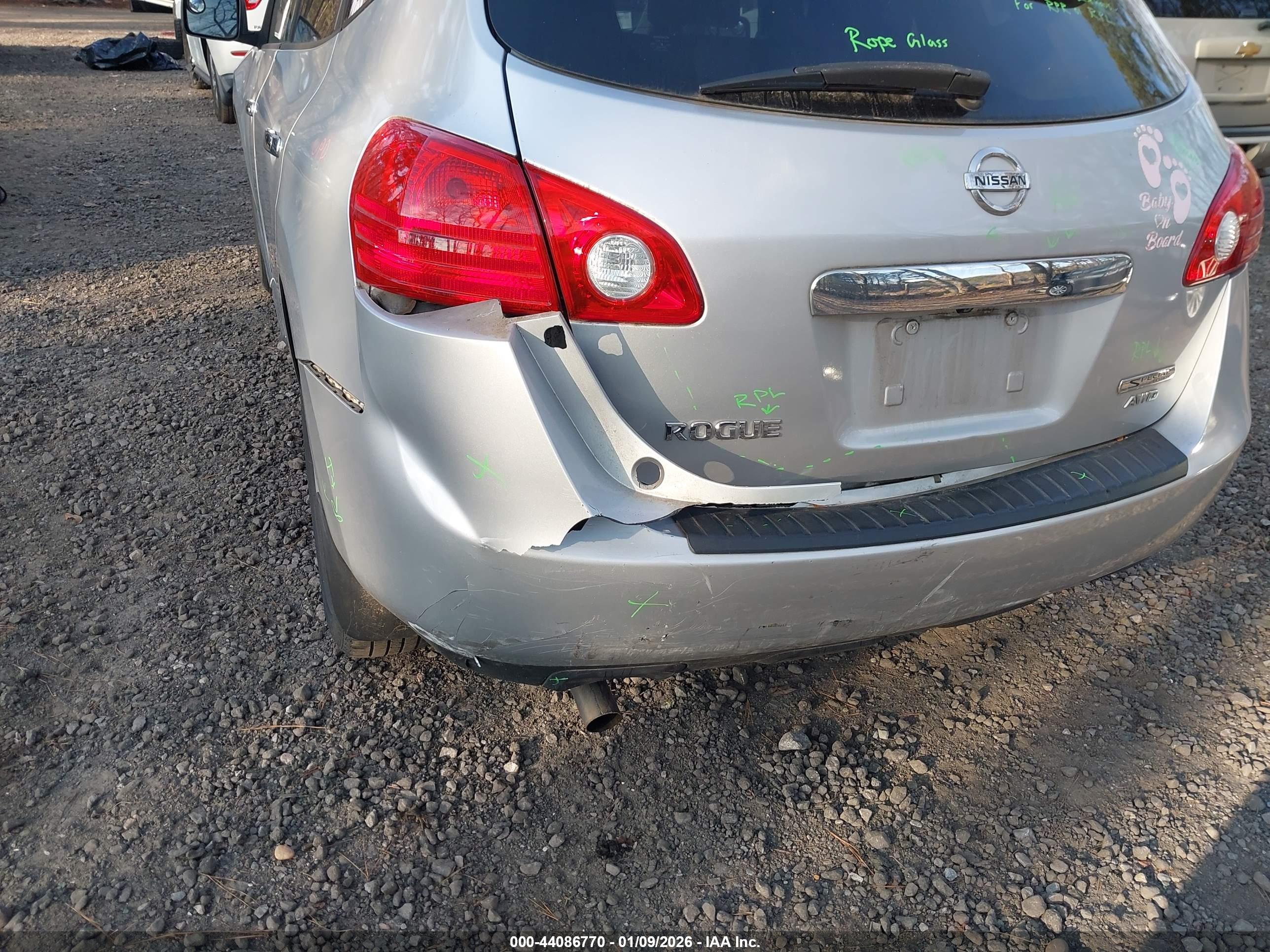 NISSAN ROGUE image 6