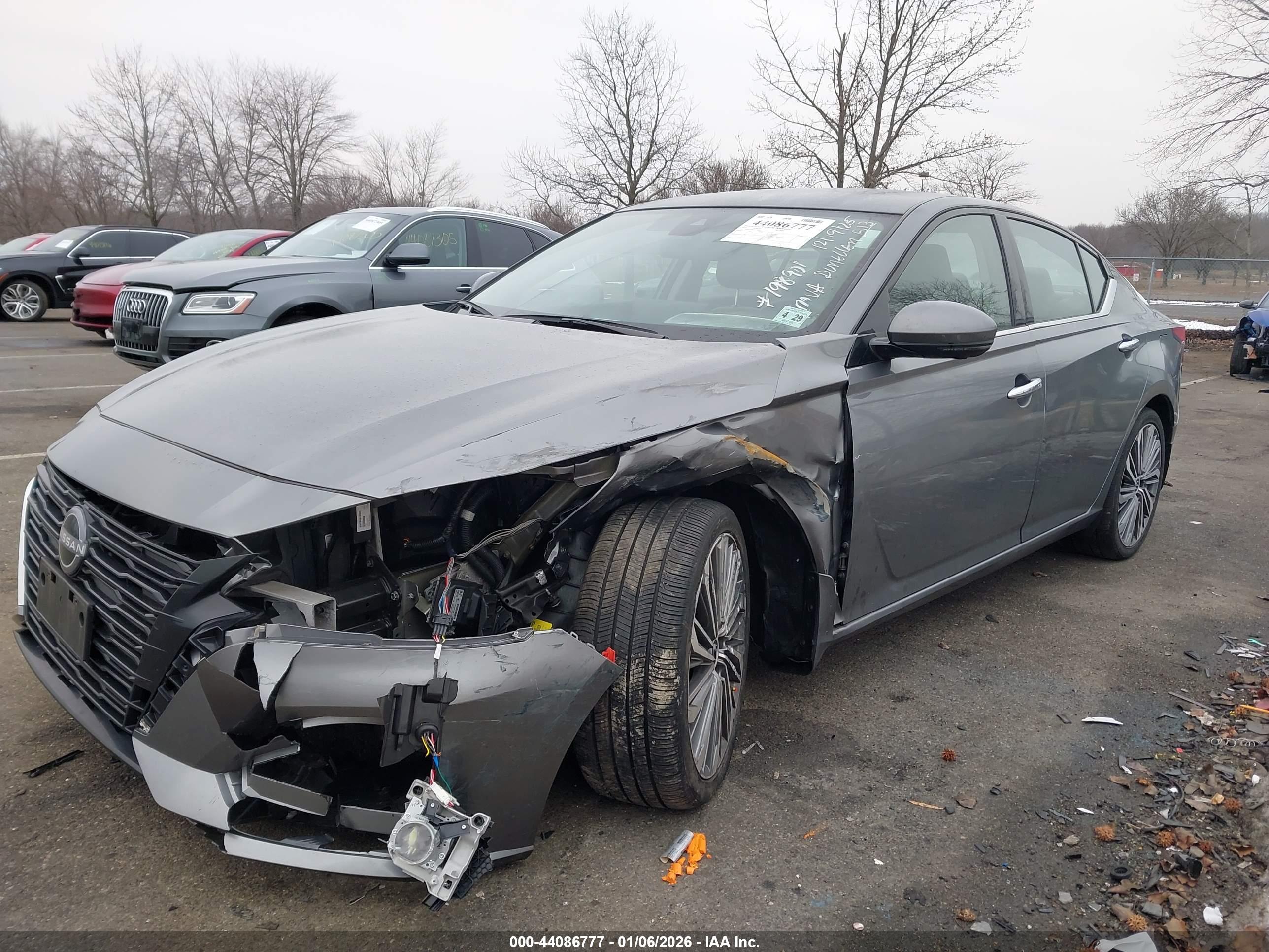 NISSAN ALTIMA image 6