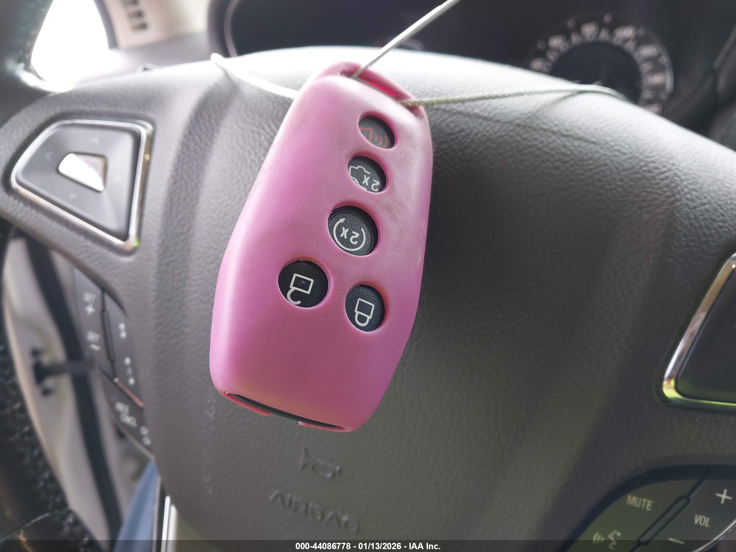 LINCOLN MKC image 11