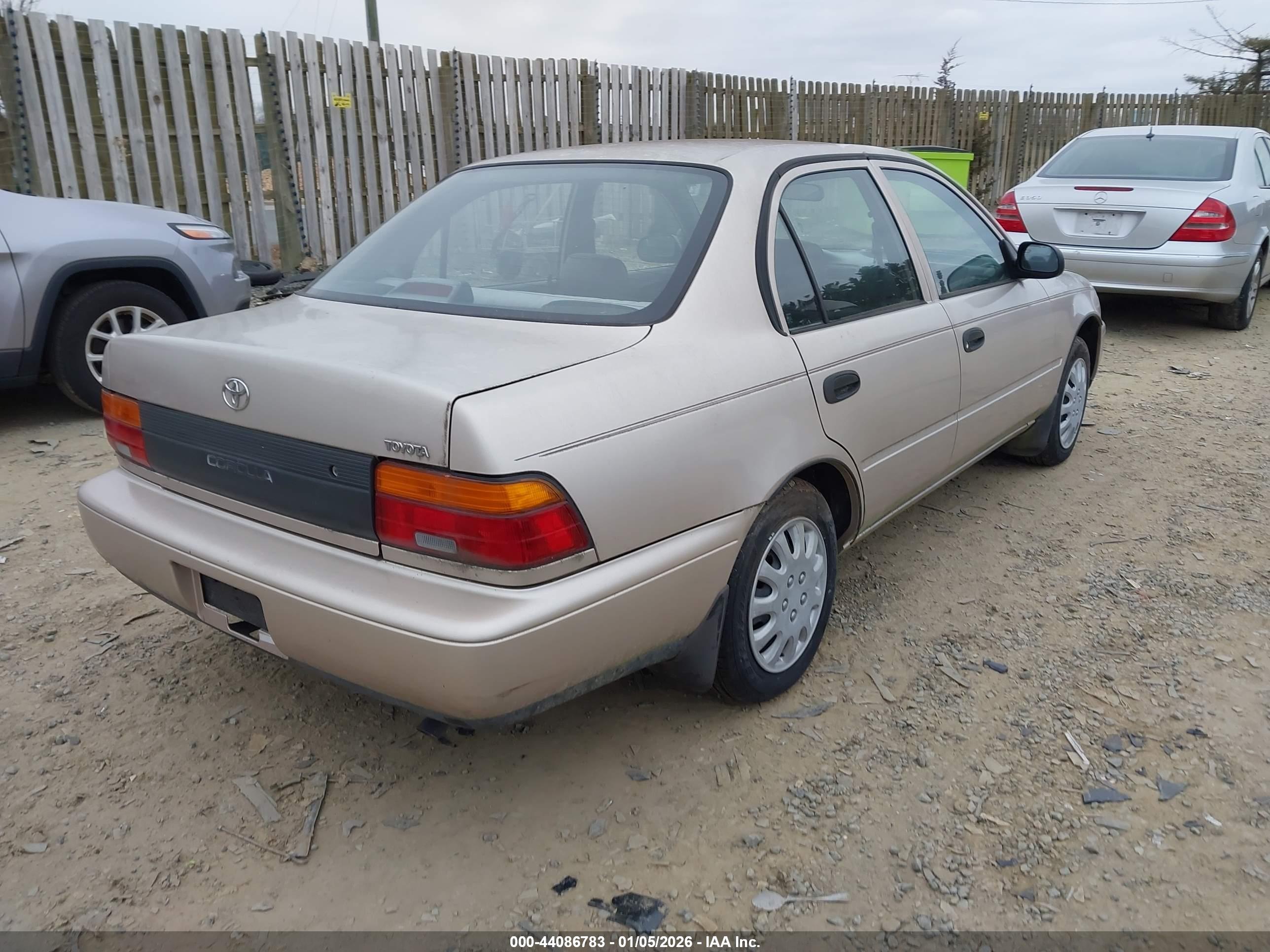 TOYOTA COROLLA image 4