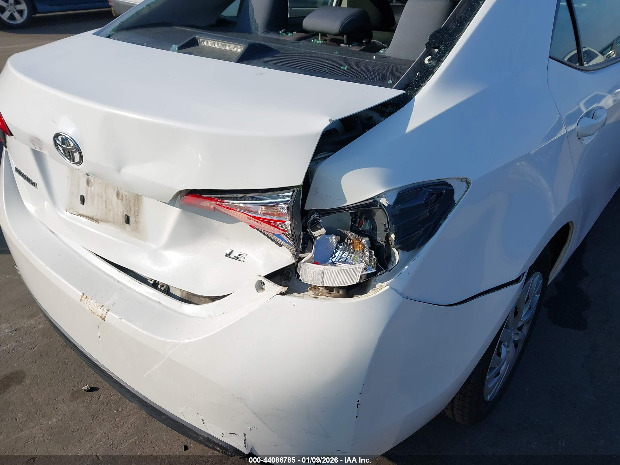 TOYOTA COROLLA image 6