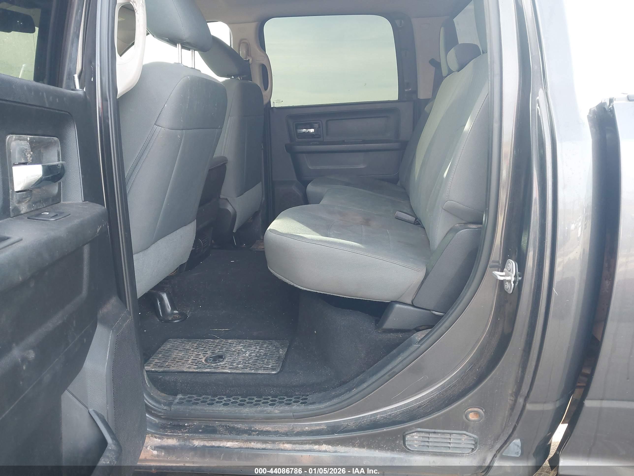 RAM 3500 image 8