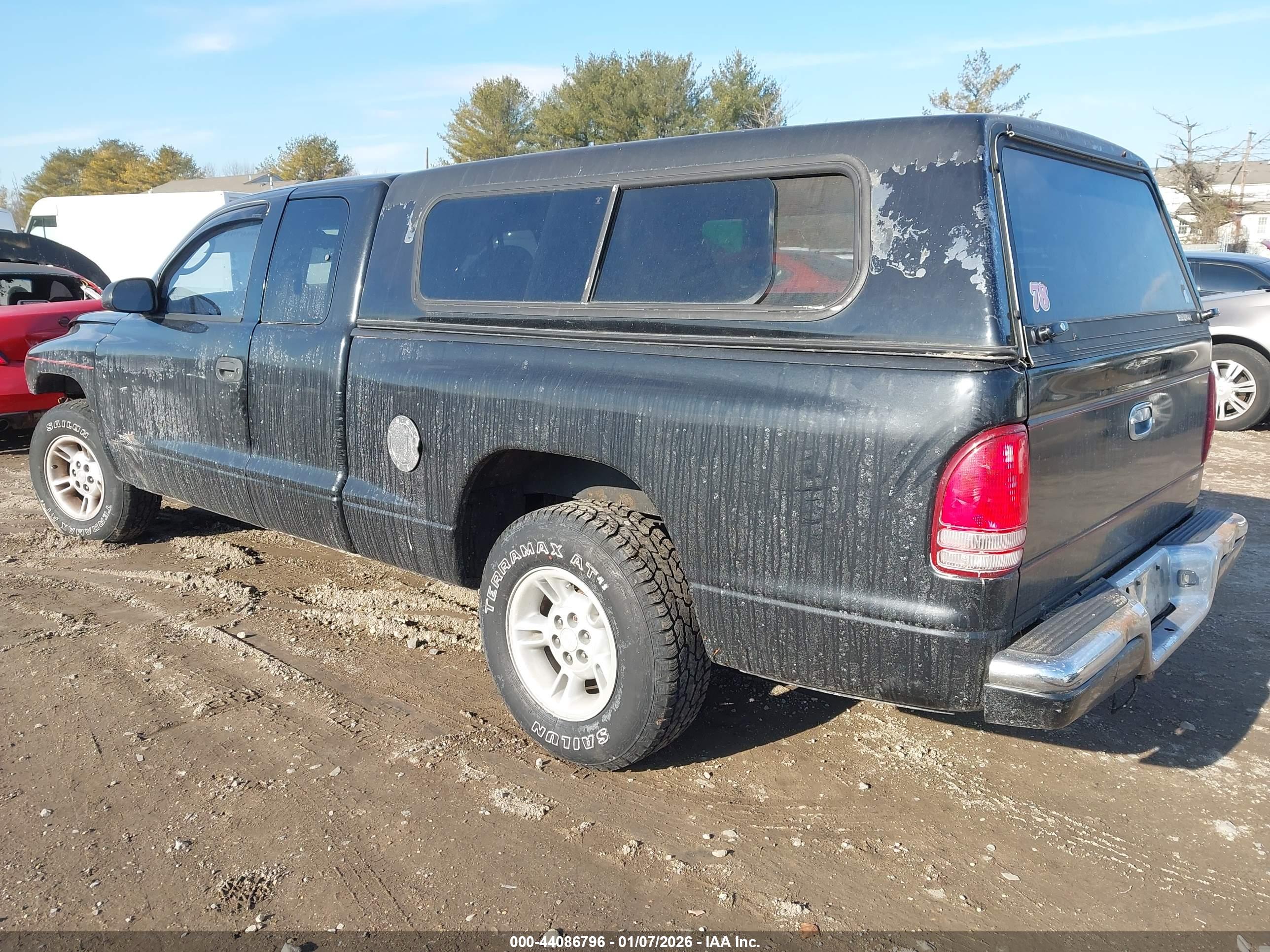 DODGE DAKOTA image 3