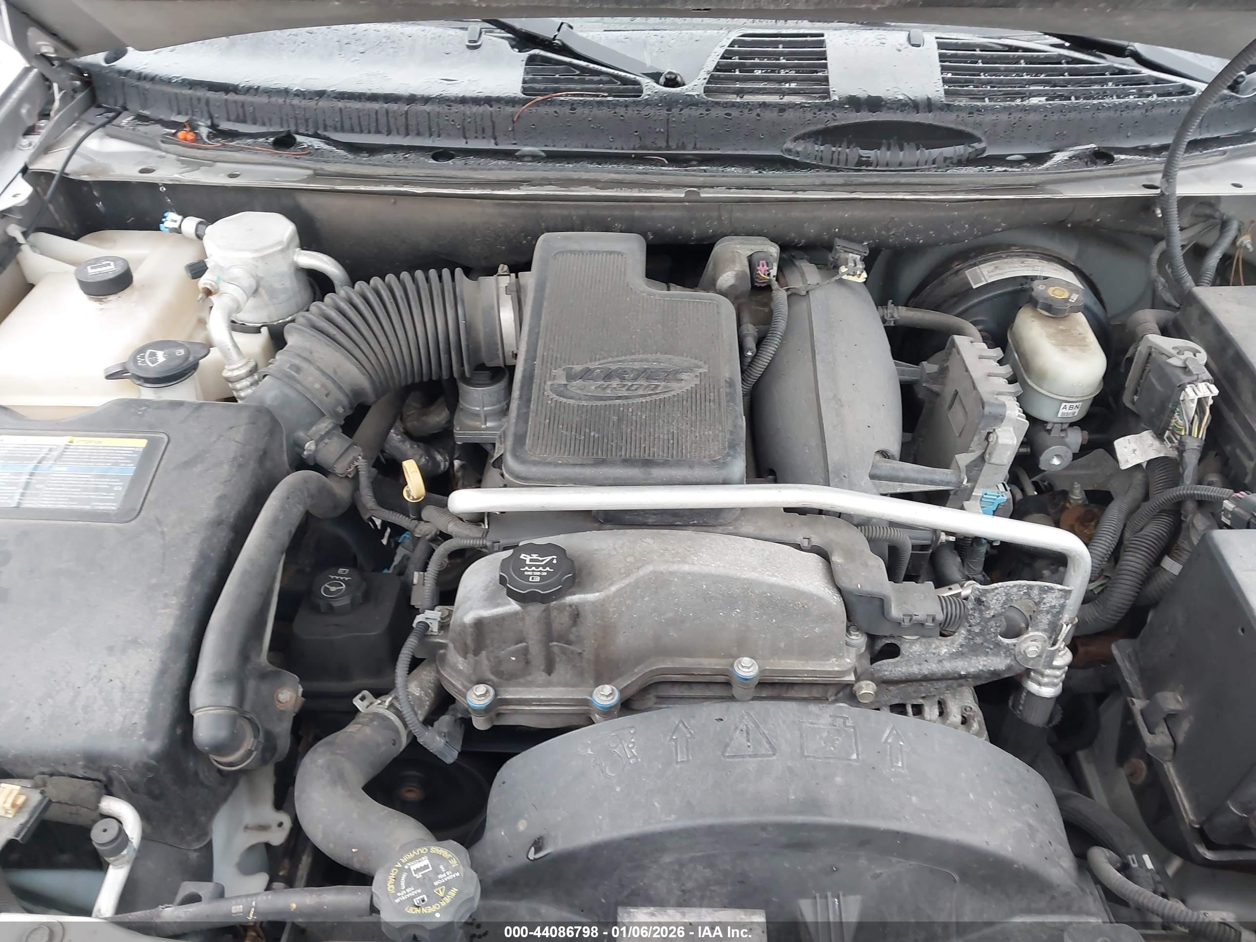 GMC ENVOY image 10