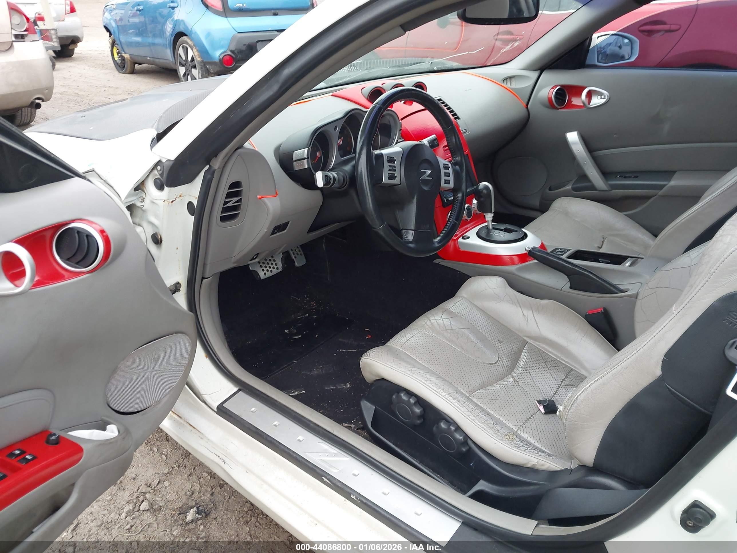 NISSAN 350Z image 5