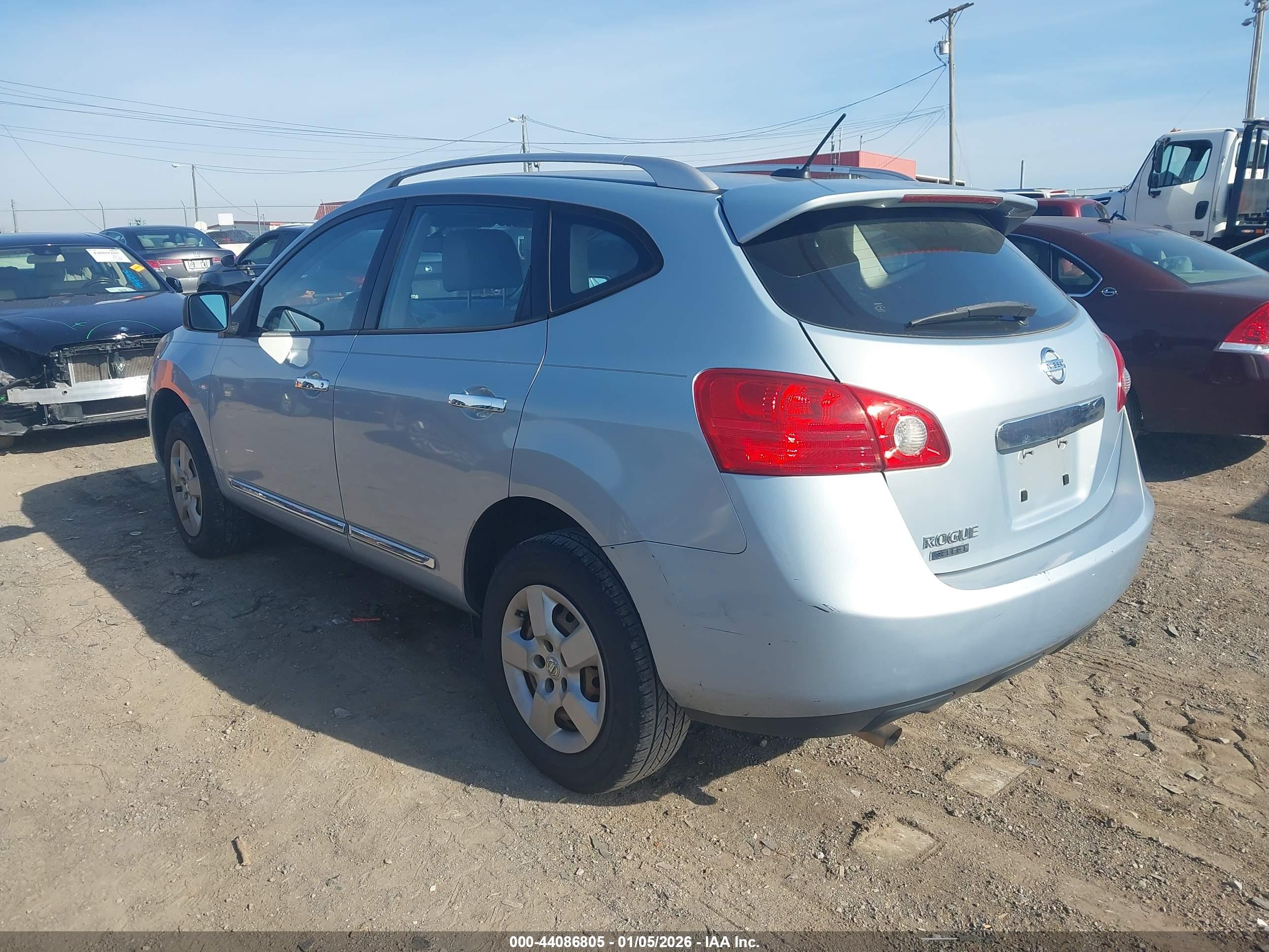 NISSAN ROGUE image 3
