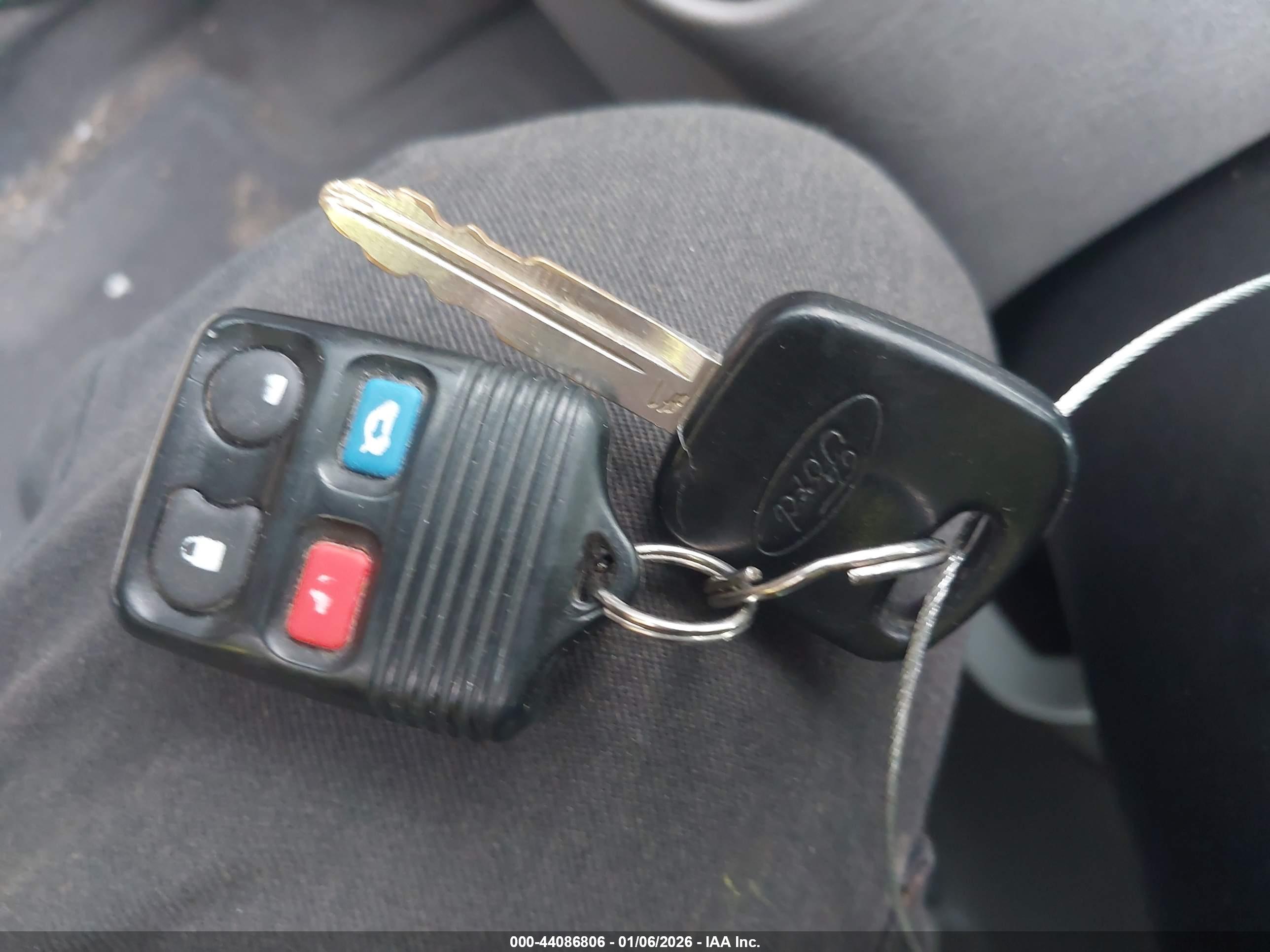 FORD FOCUS image 11