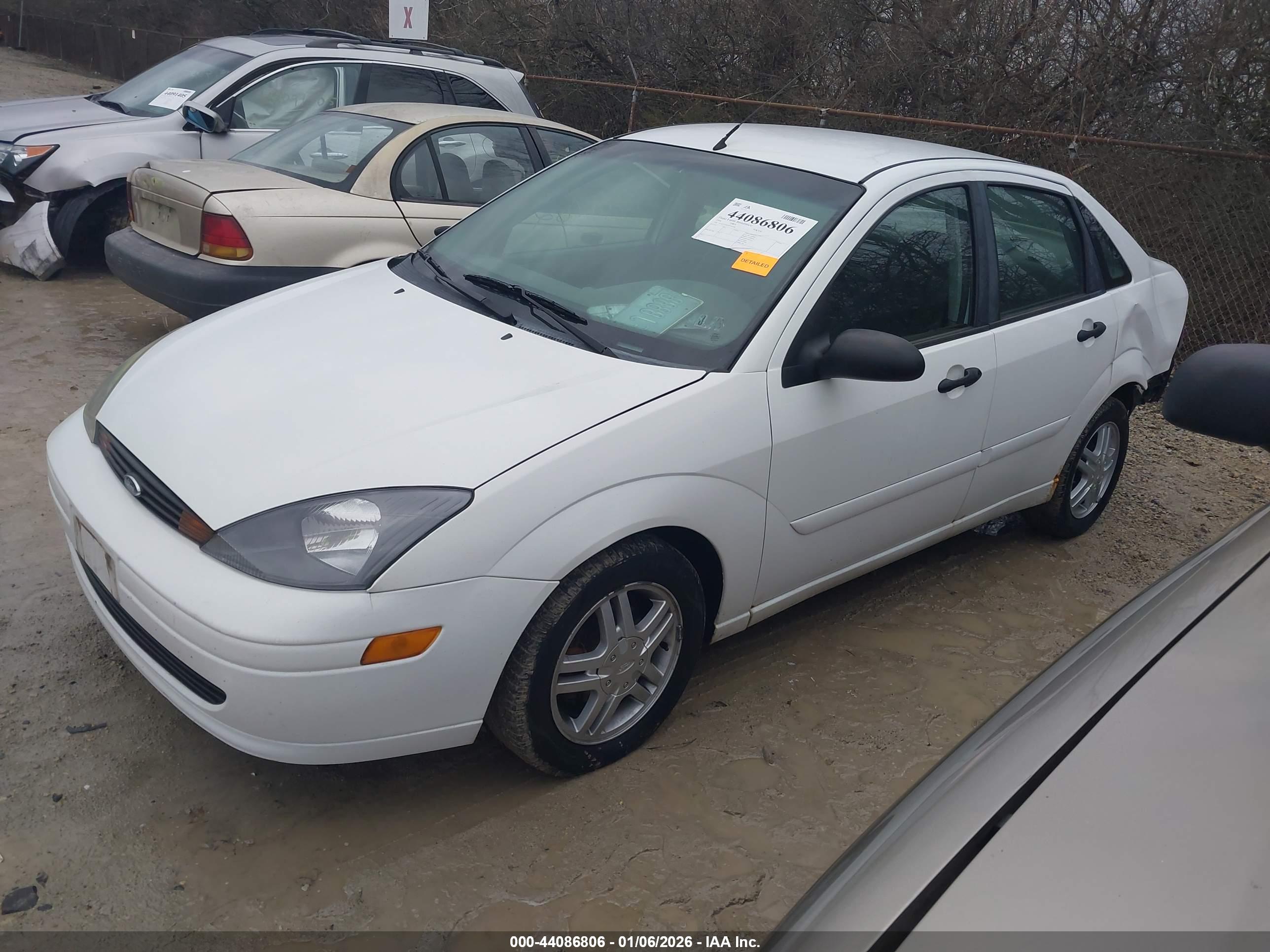 FORD FOCUS image 2