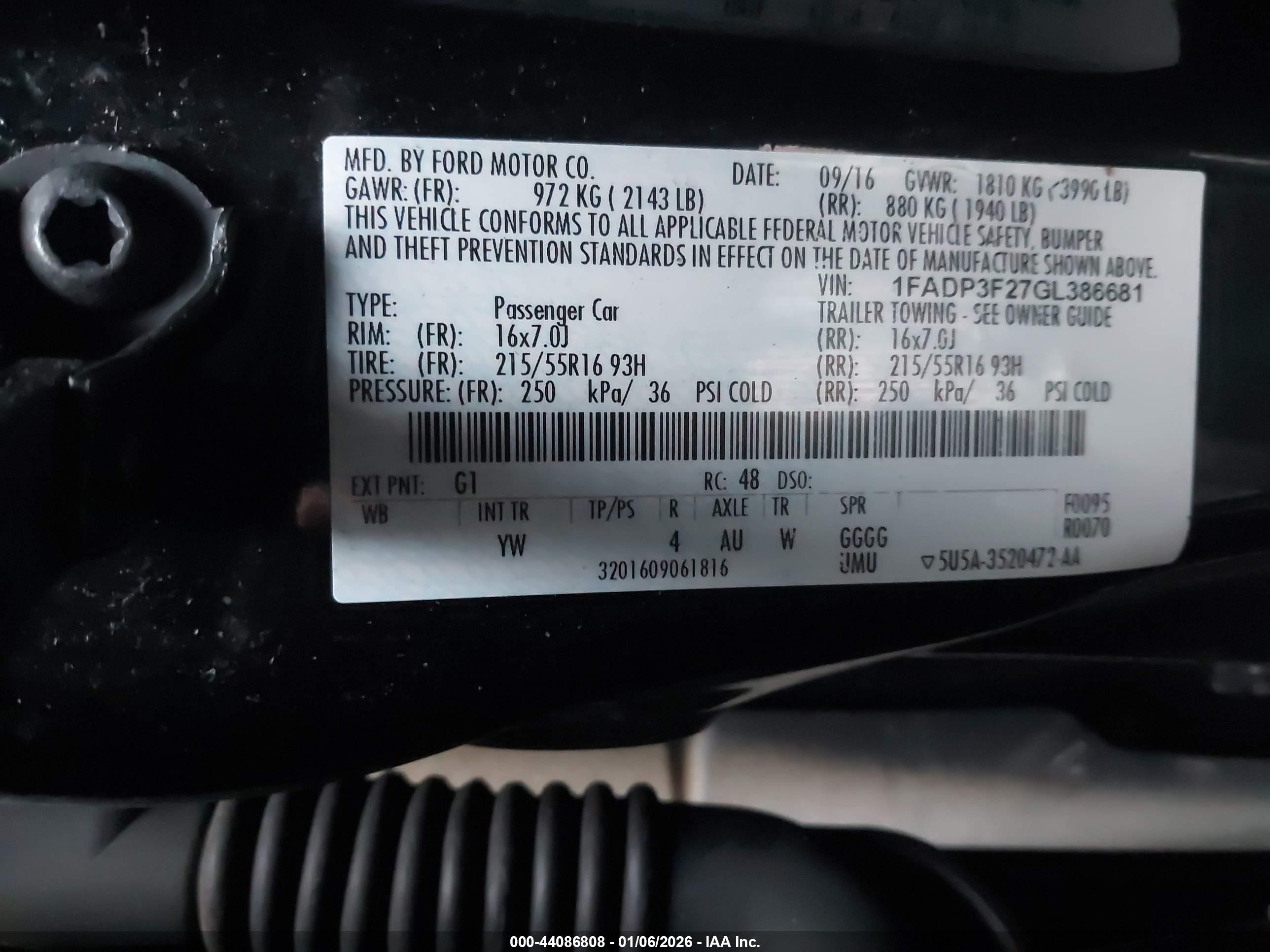 FORD FOCUS image 9