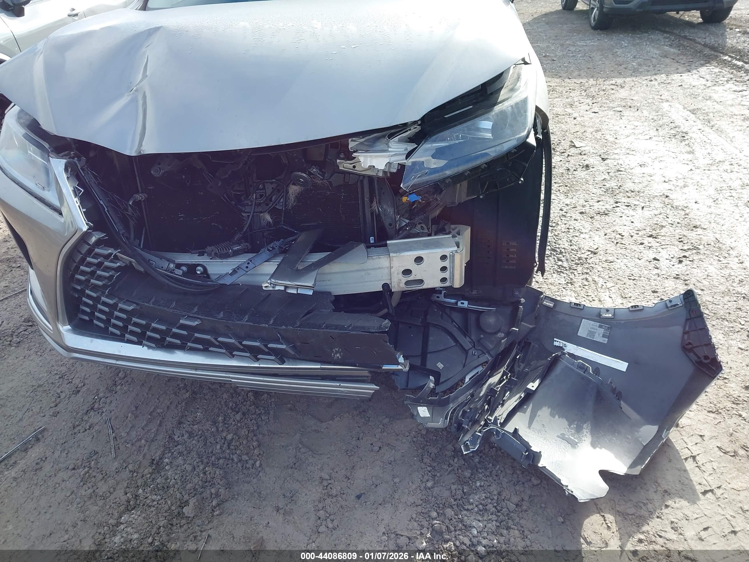 LEXUS RX image 6