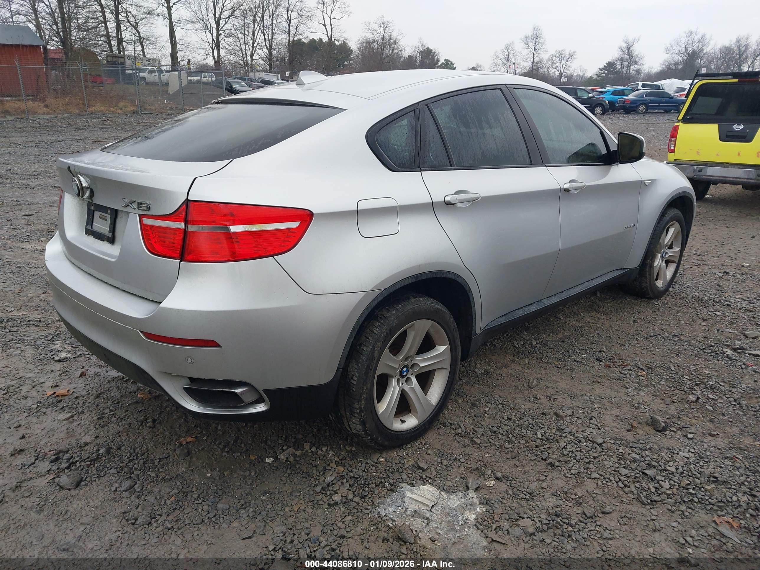 BMW X6 image 4