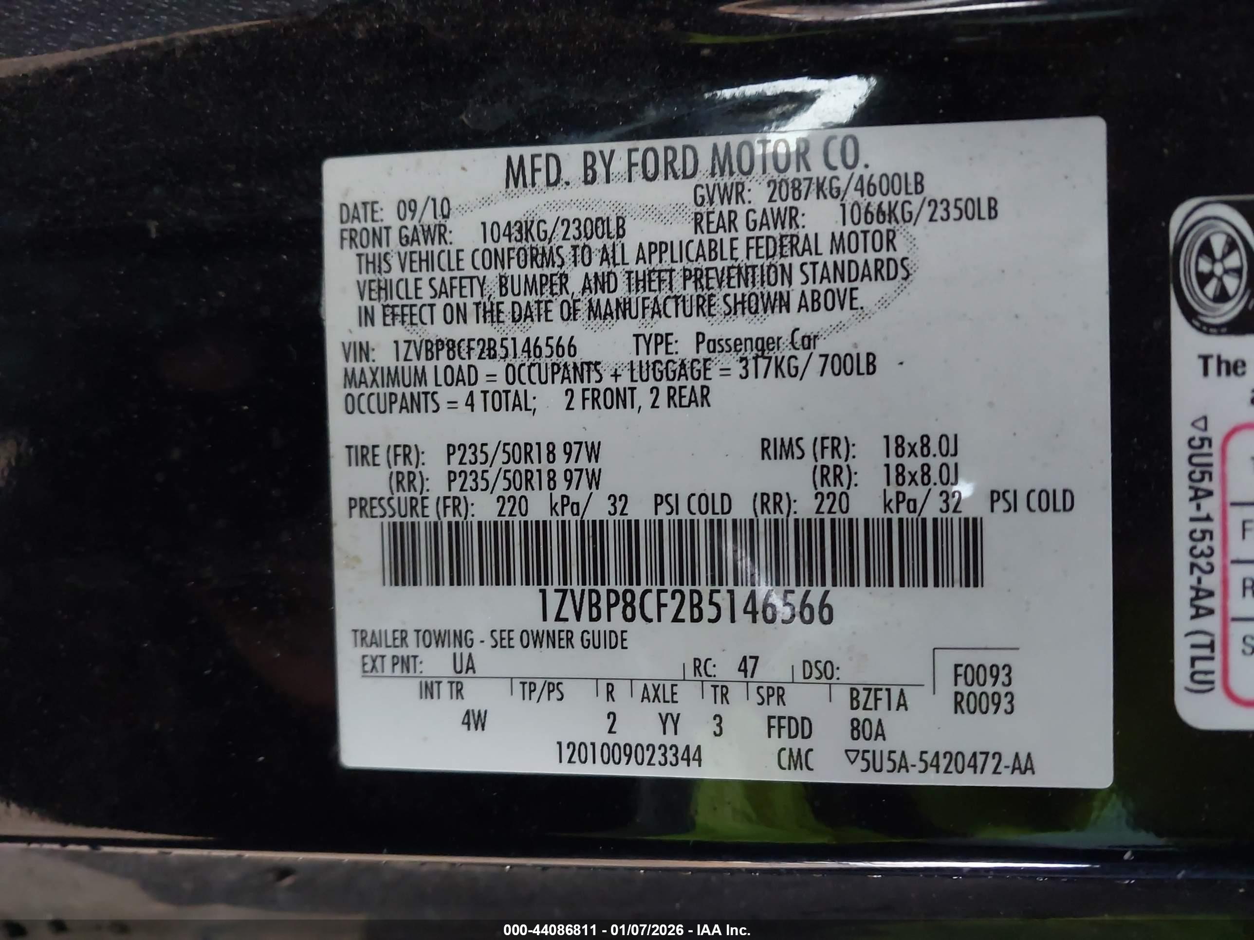 FORD MUSTANG image 9