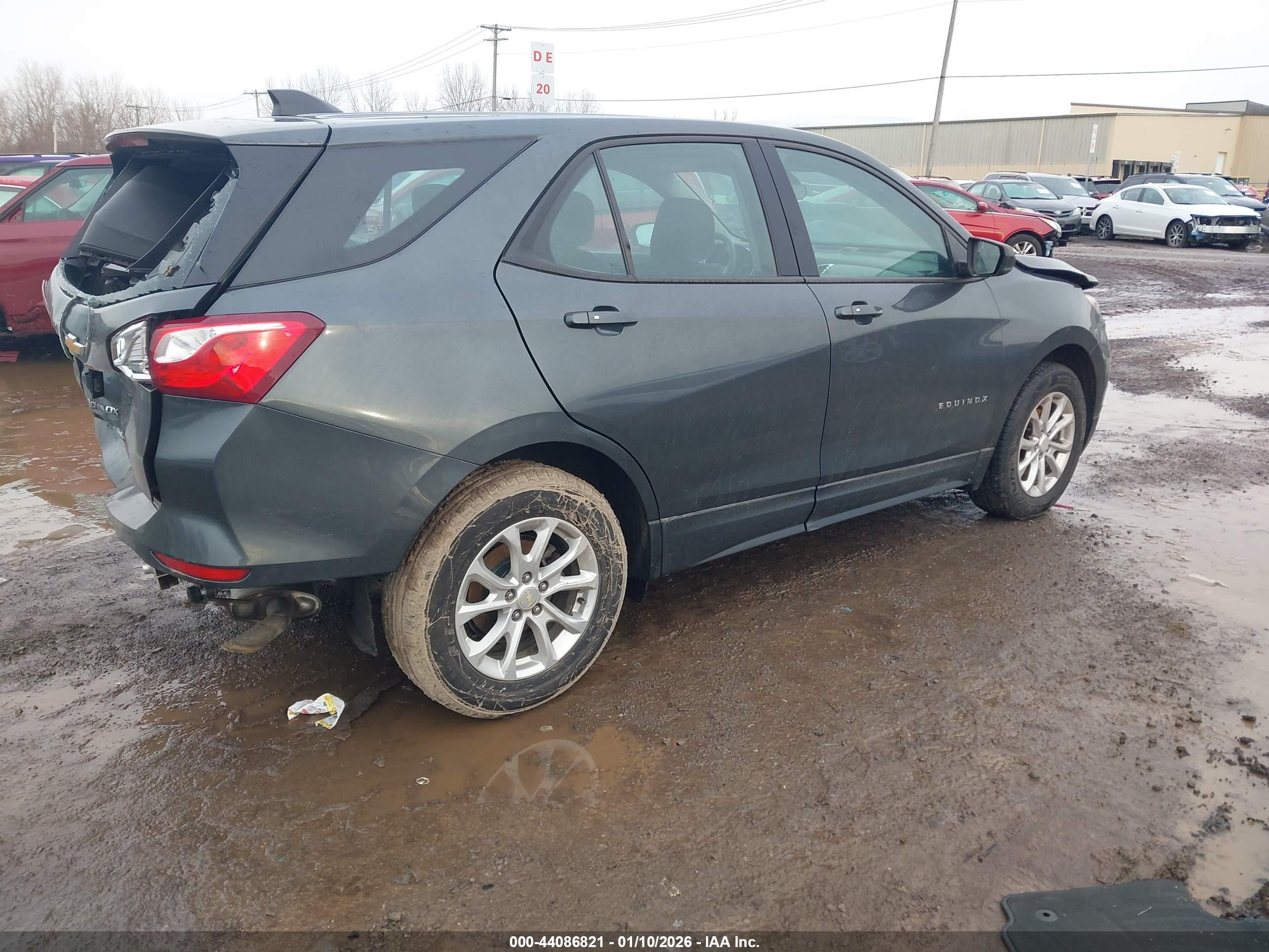 CHEVROLET EQUINOX image 4