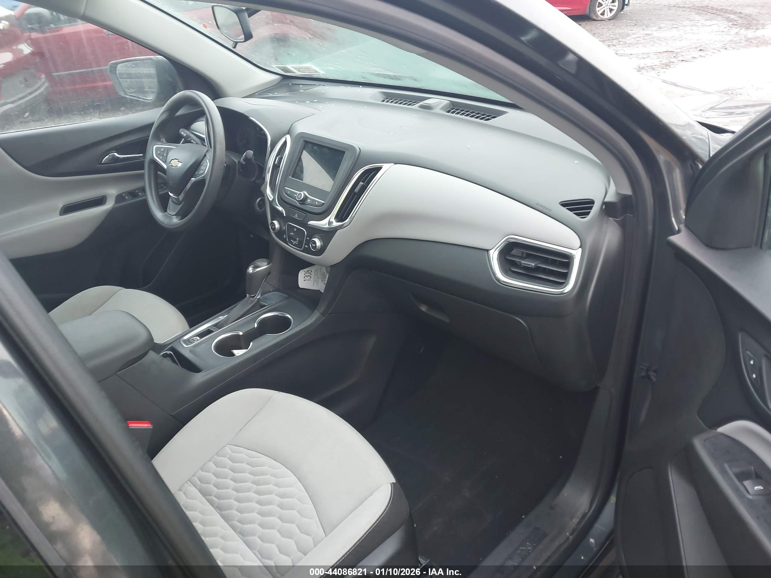 CHEVROLET EQUINOX image 5