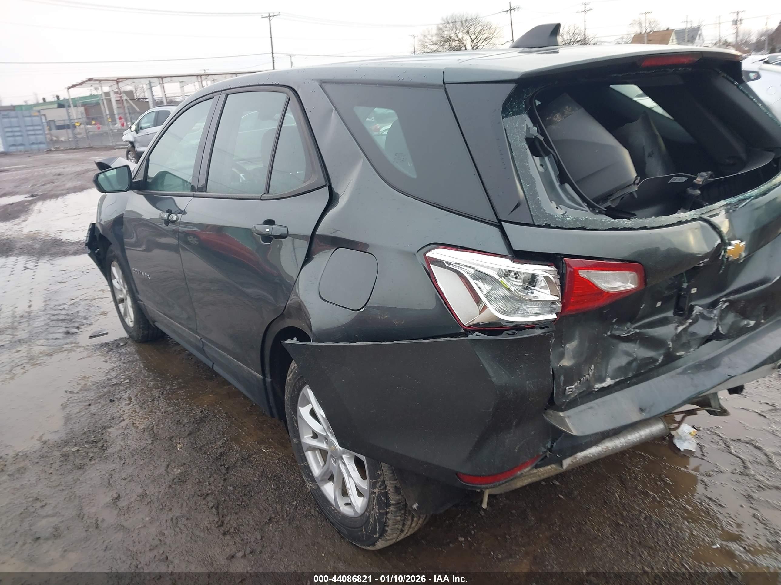 CHEVROLET EQUINOX image 6