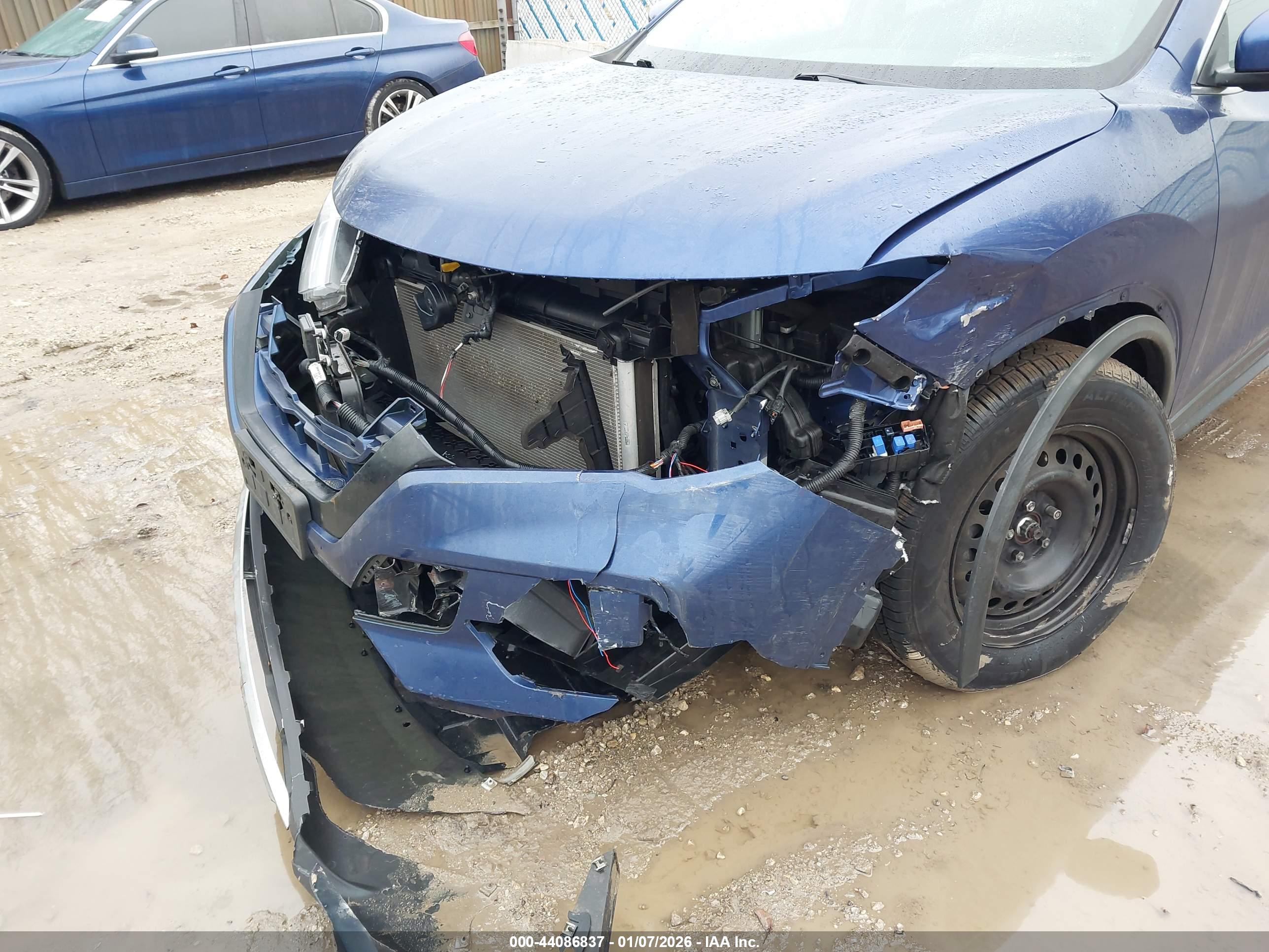 NISSAN ROGUE image 6