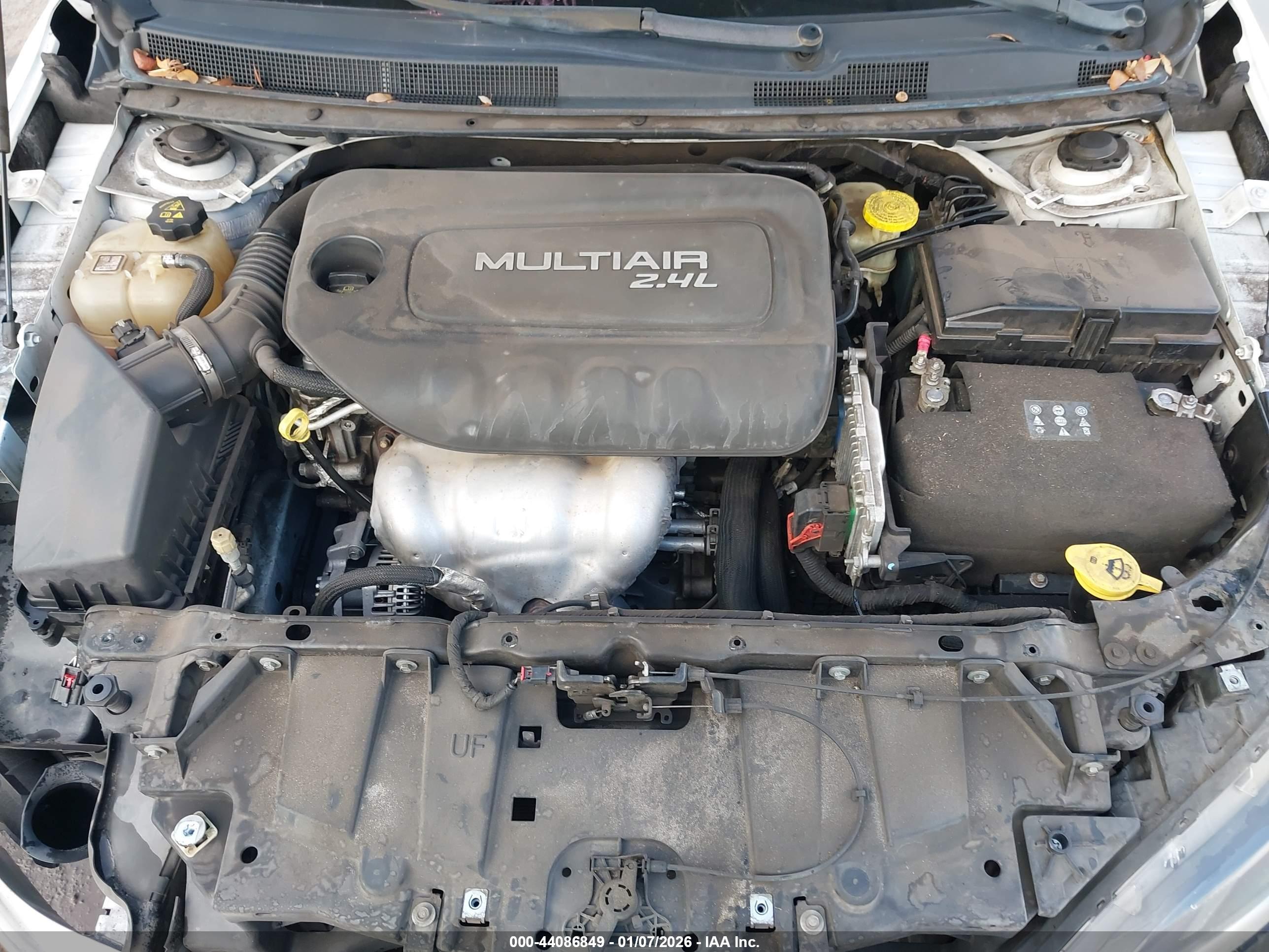 CHRYSLER 200 image 10