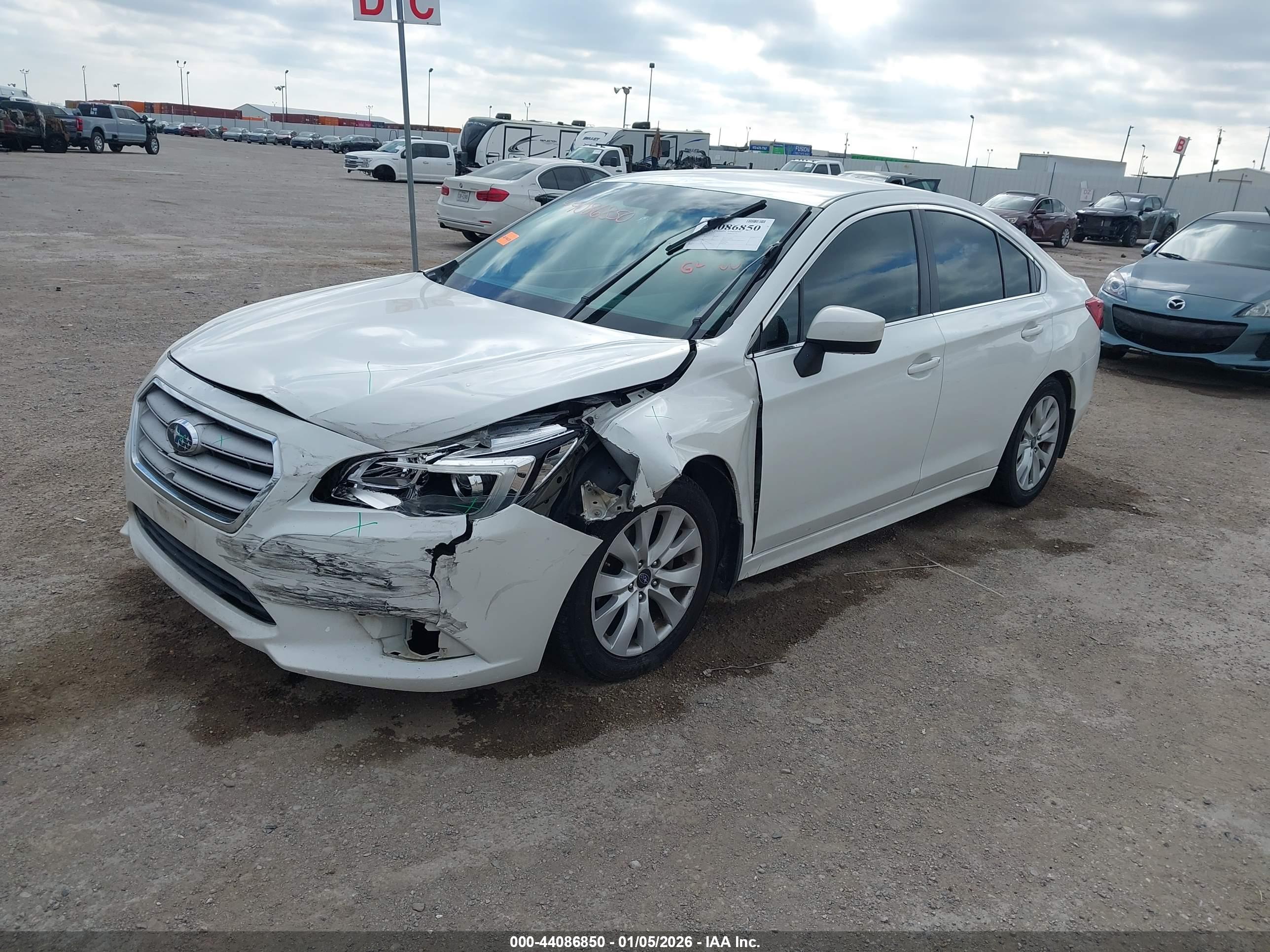 SUBARU LEGACY image 6
