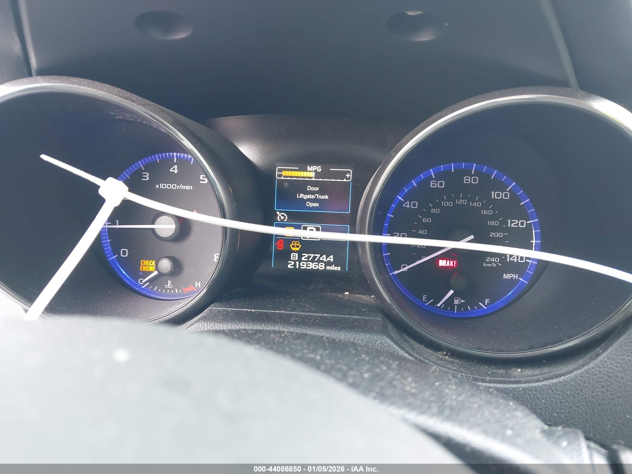 SUBARU LEGACY image 7