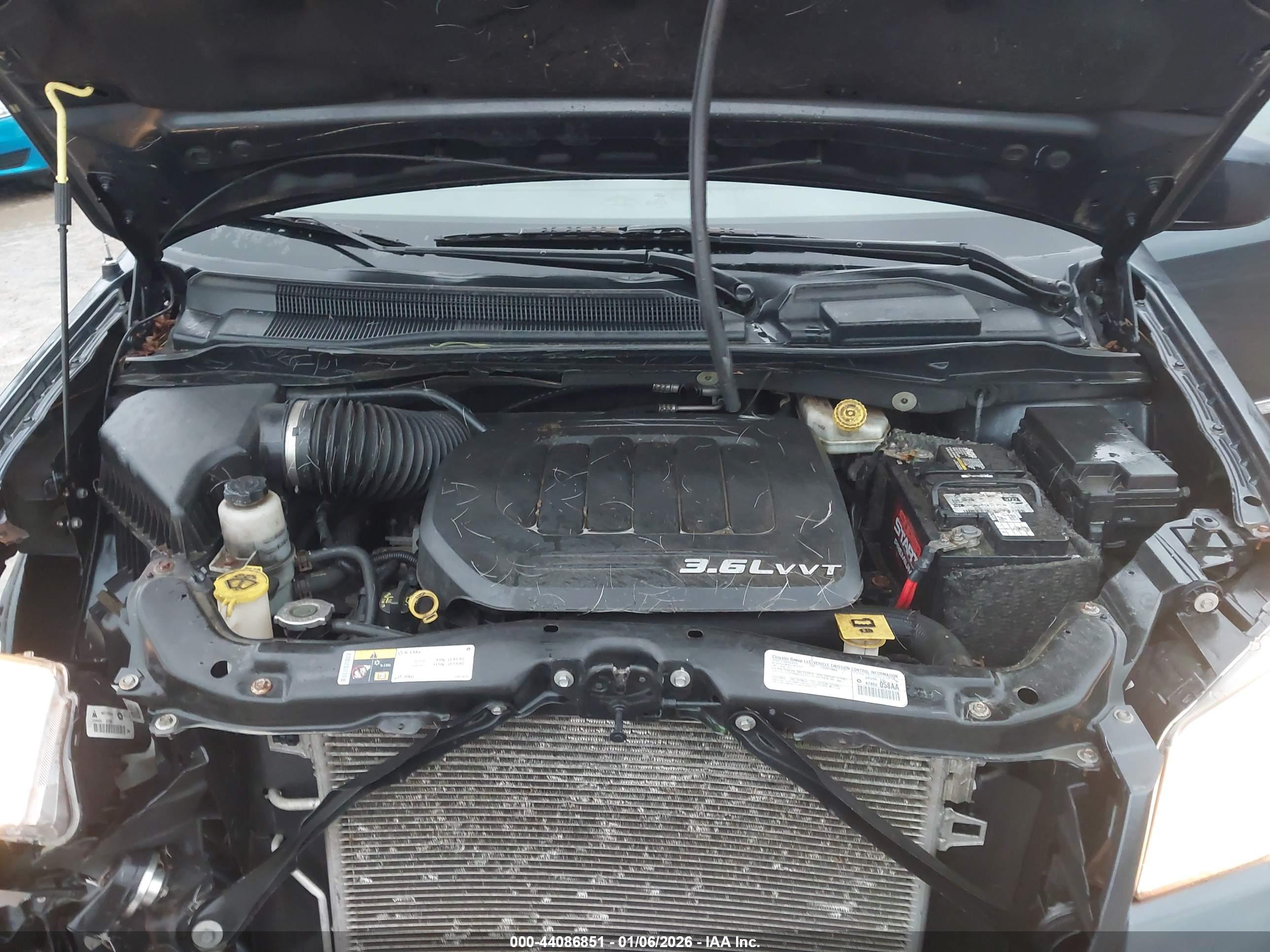 CHRYSLER TOWN image 10