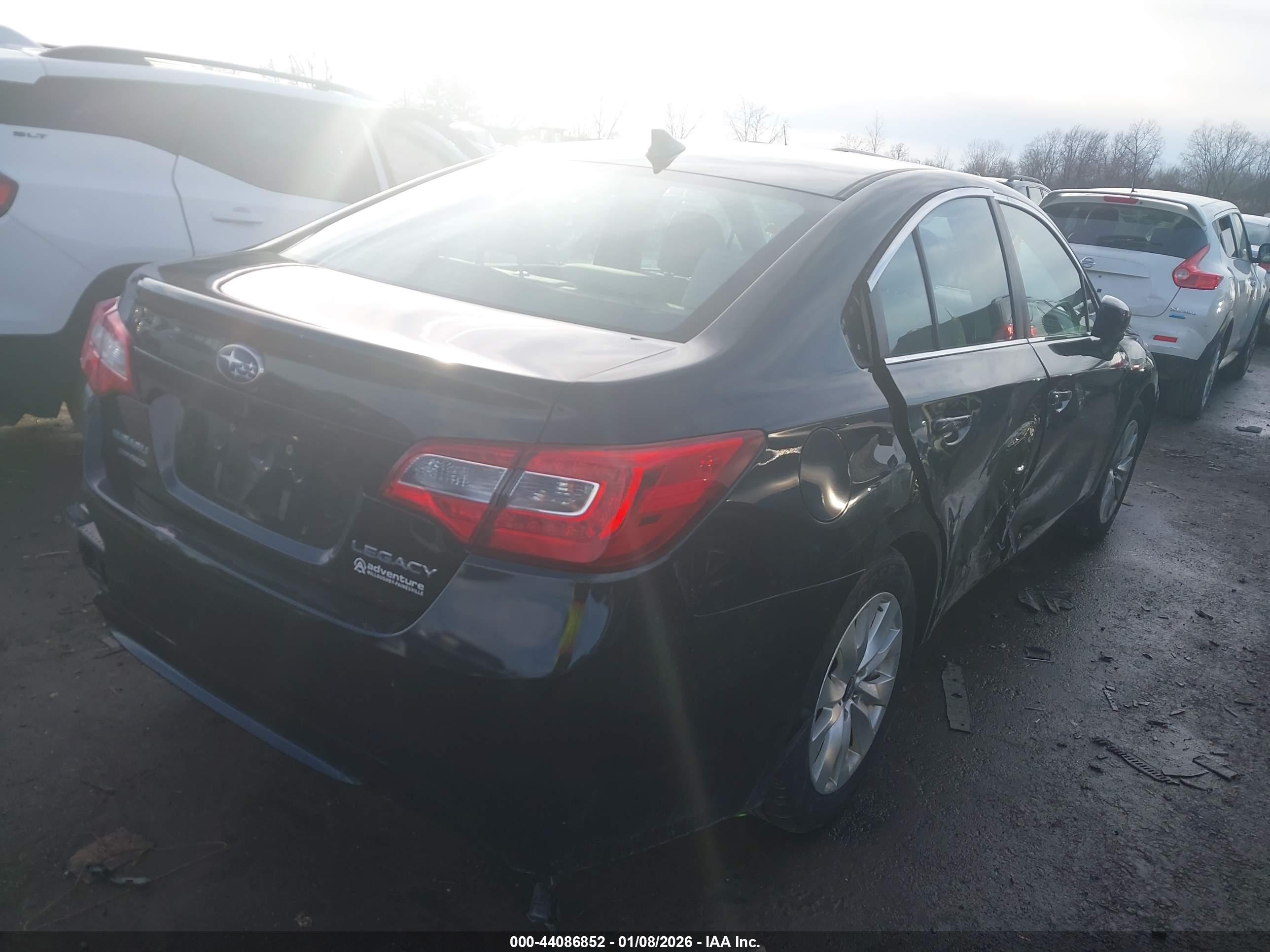 SUBARU LEGACY image 4