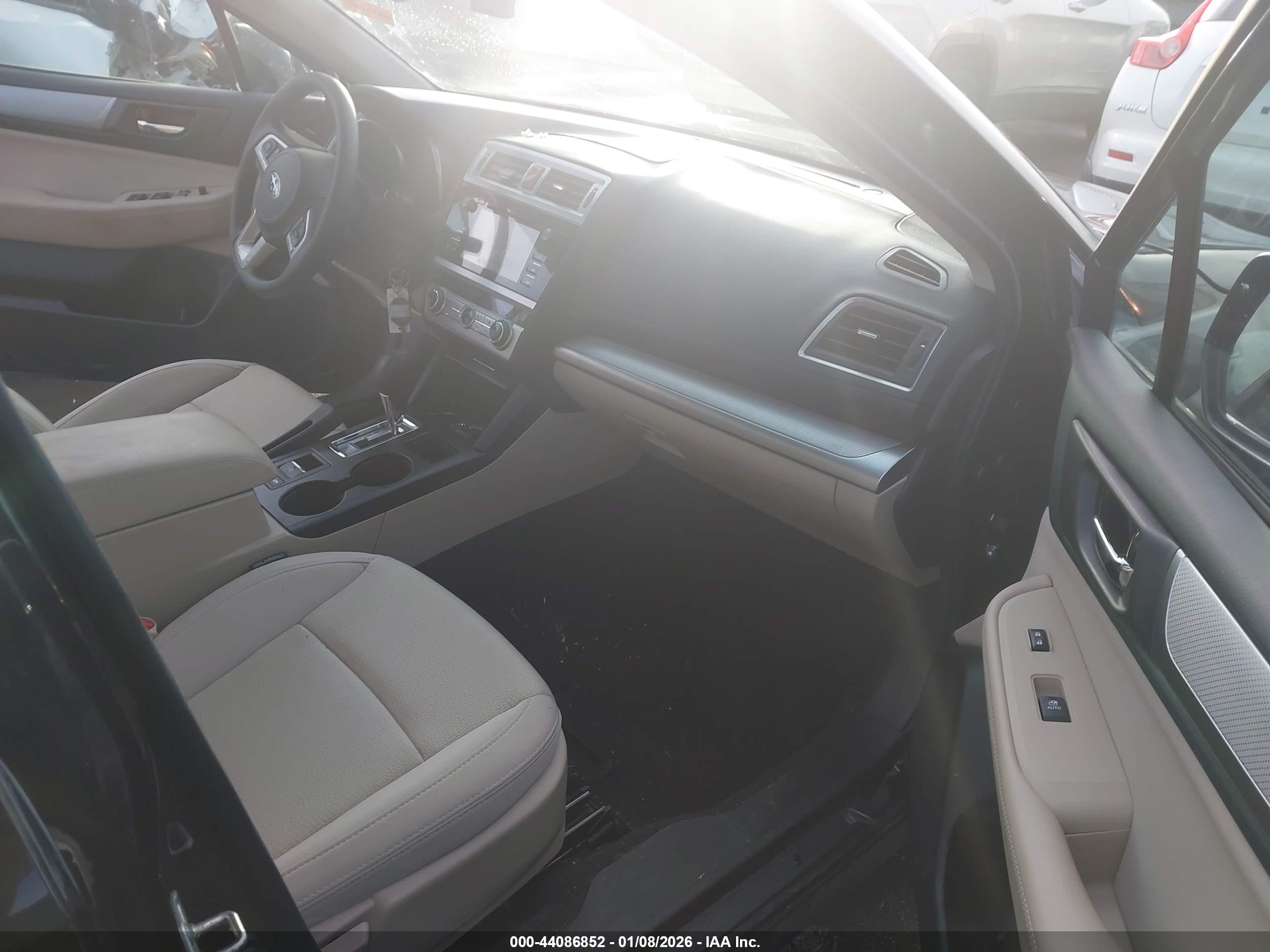 SUBARU LEGACY image 5