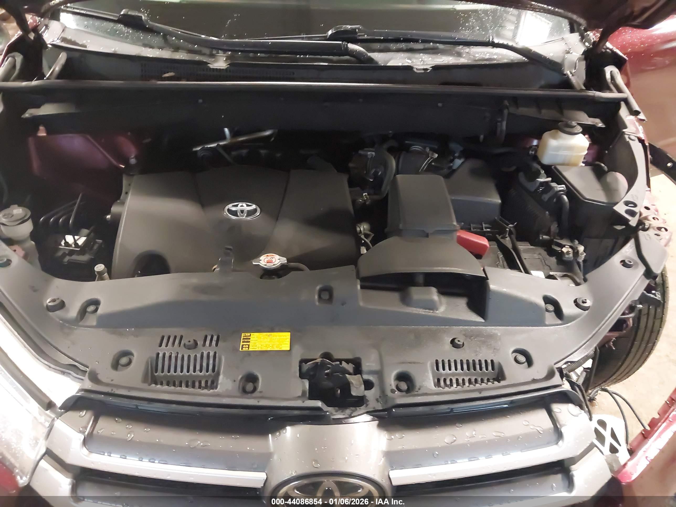 TOYOTA HIGHLANDER image 10