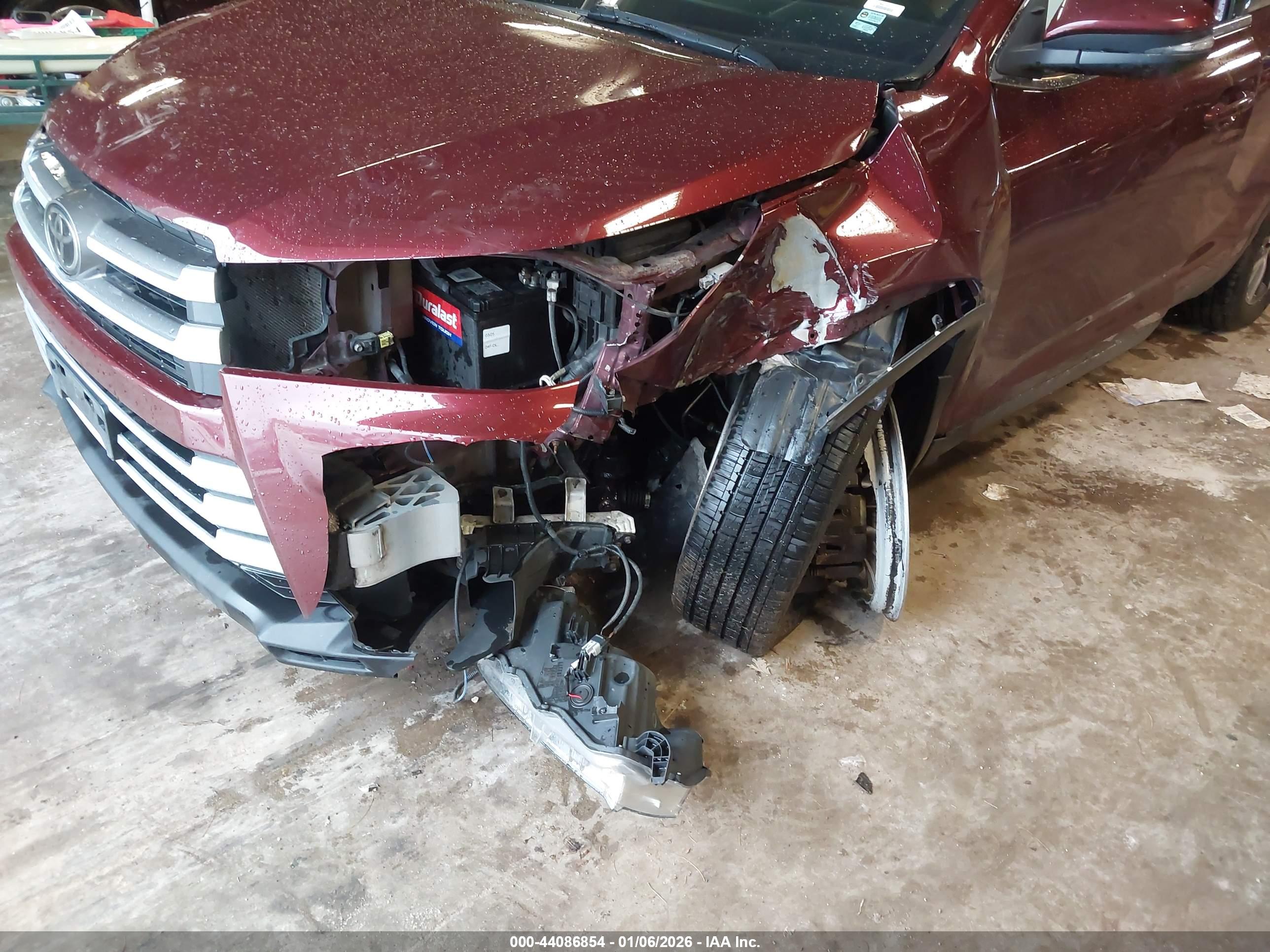 TOYOTA HIGHLANDER image 6