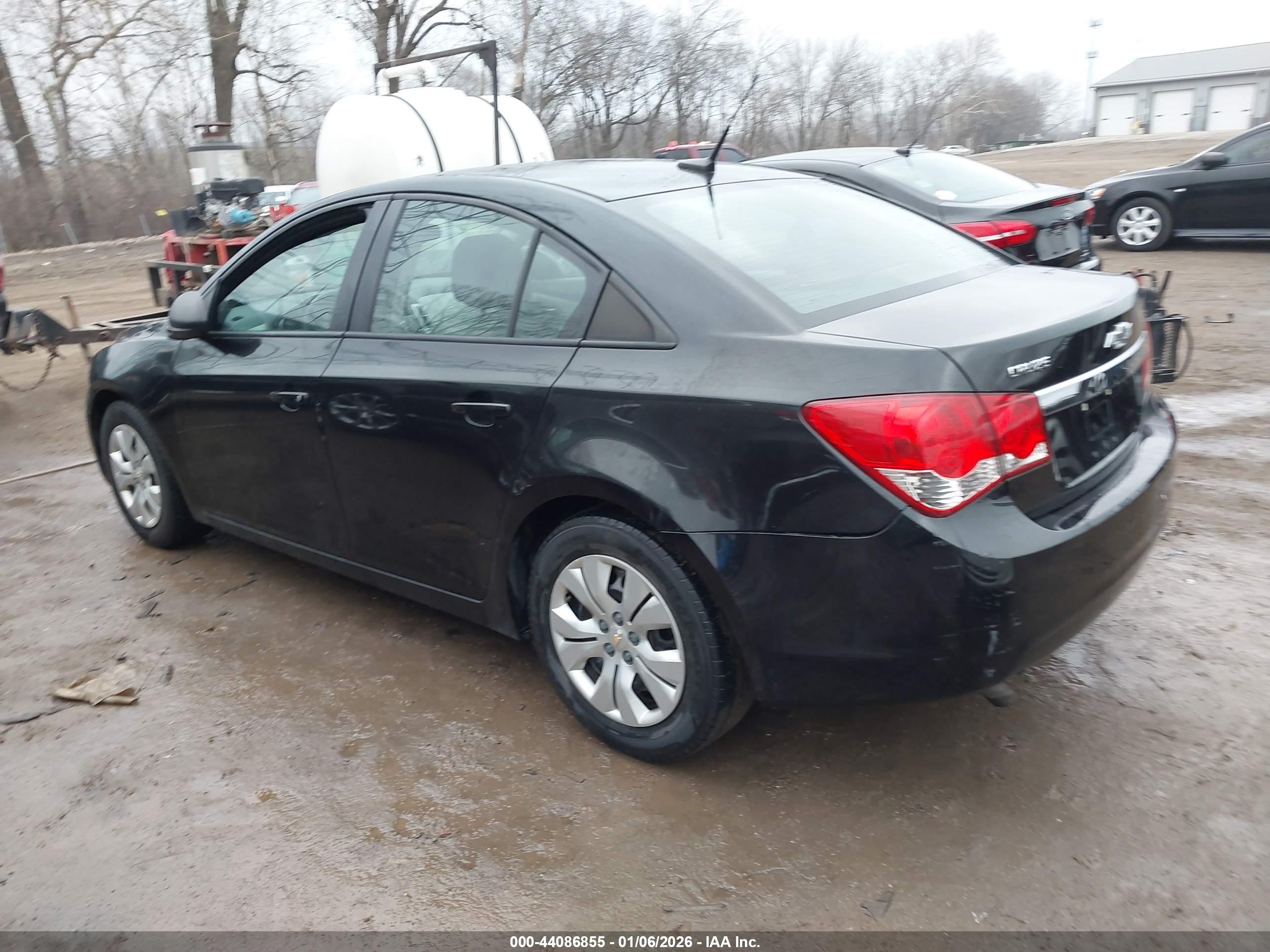 CHEVROLET CRUZE image 3