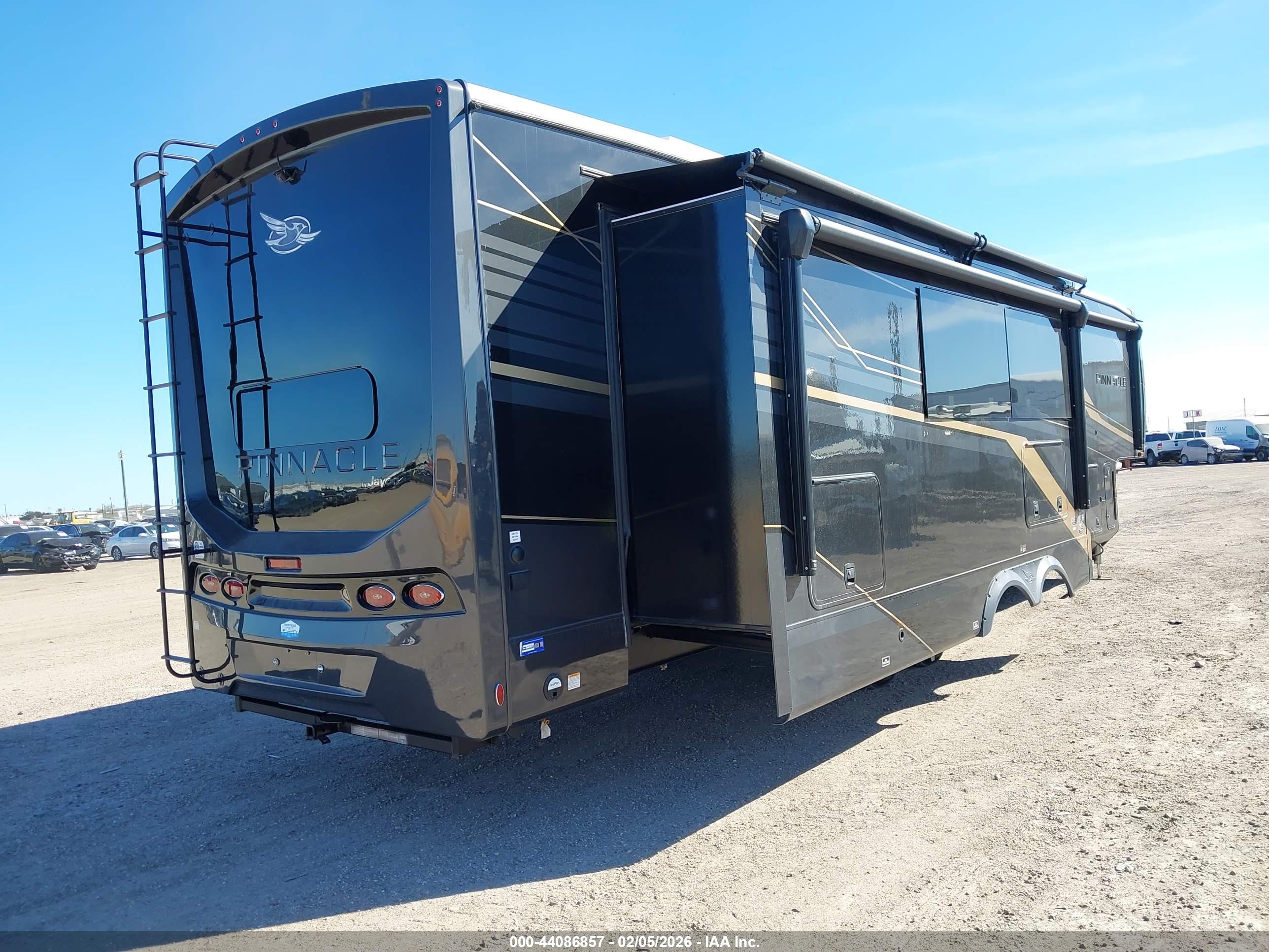 JAYCO PINNACLE image 4