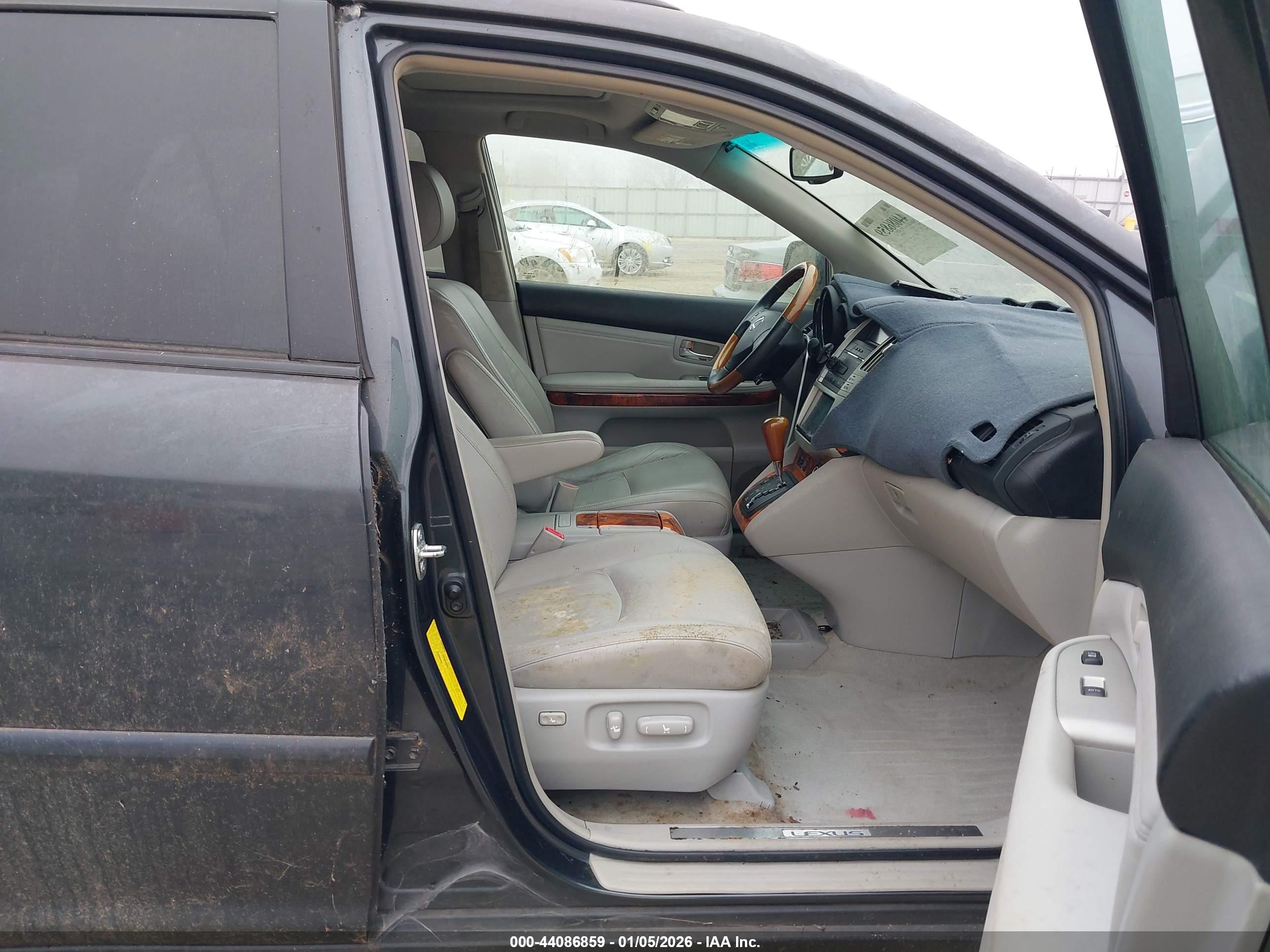 LEXUS RX image 5