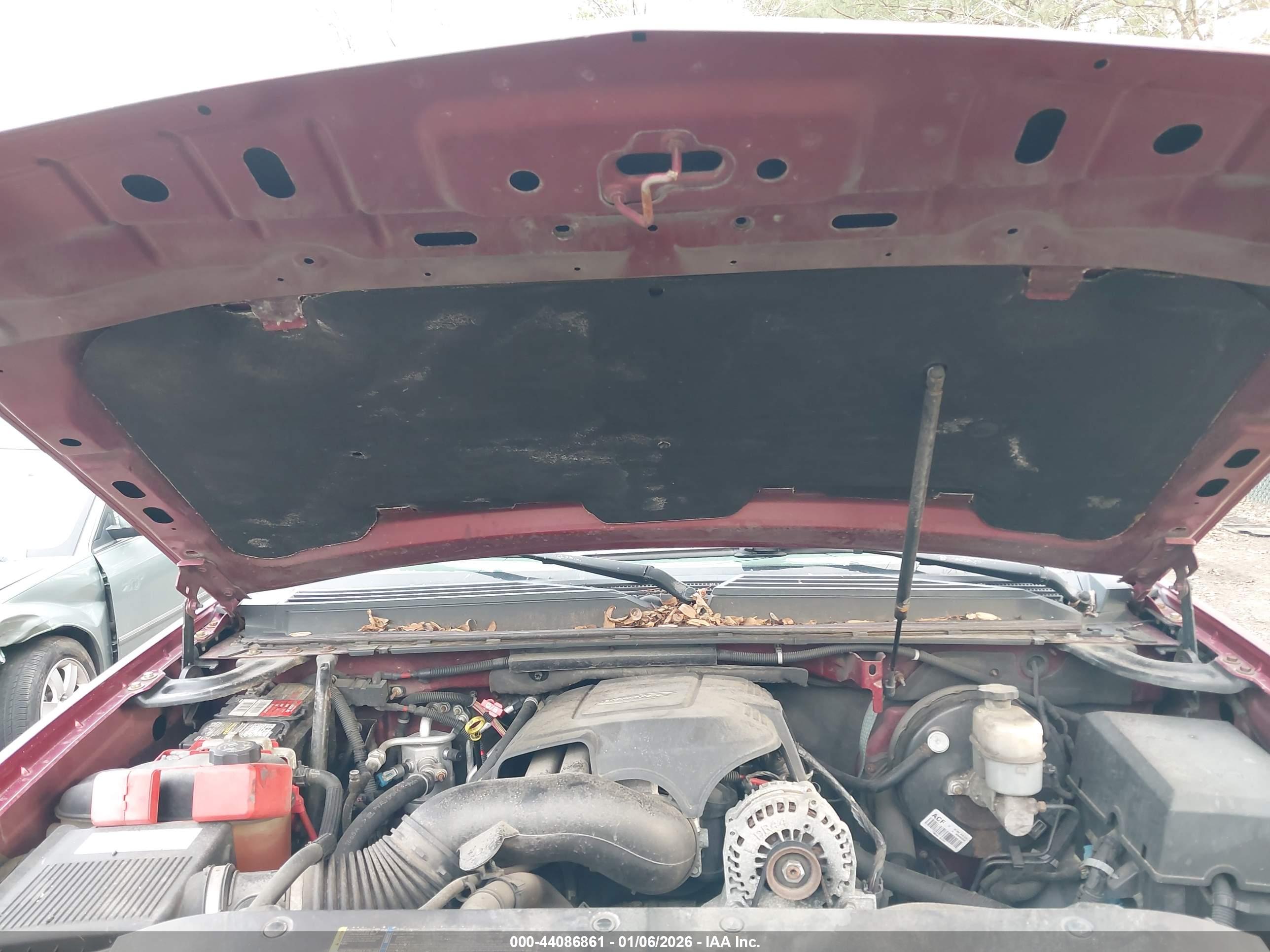 CHEVROLET TAHOE image 10