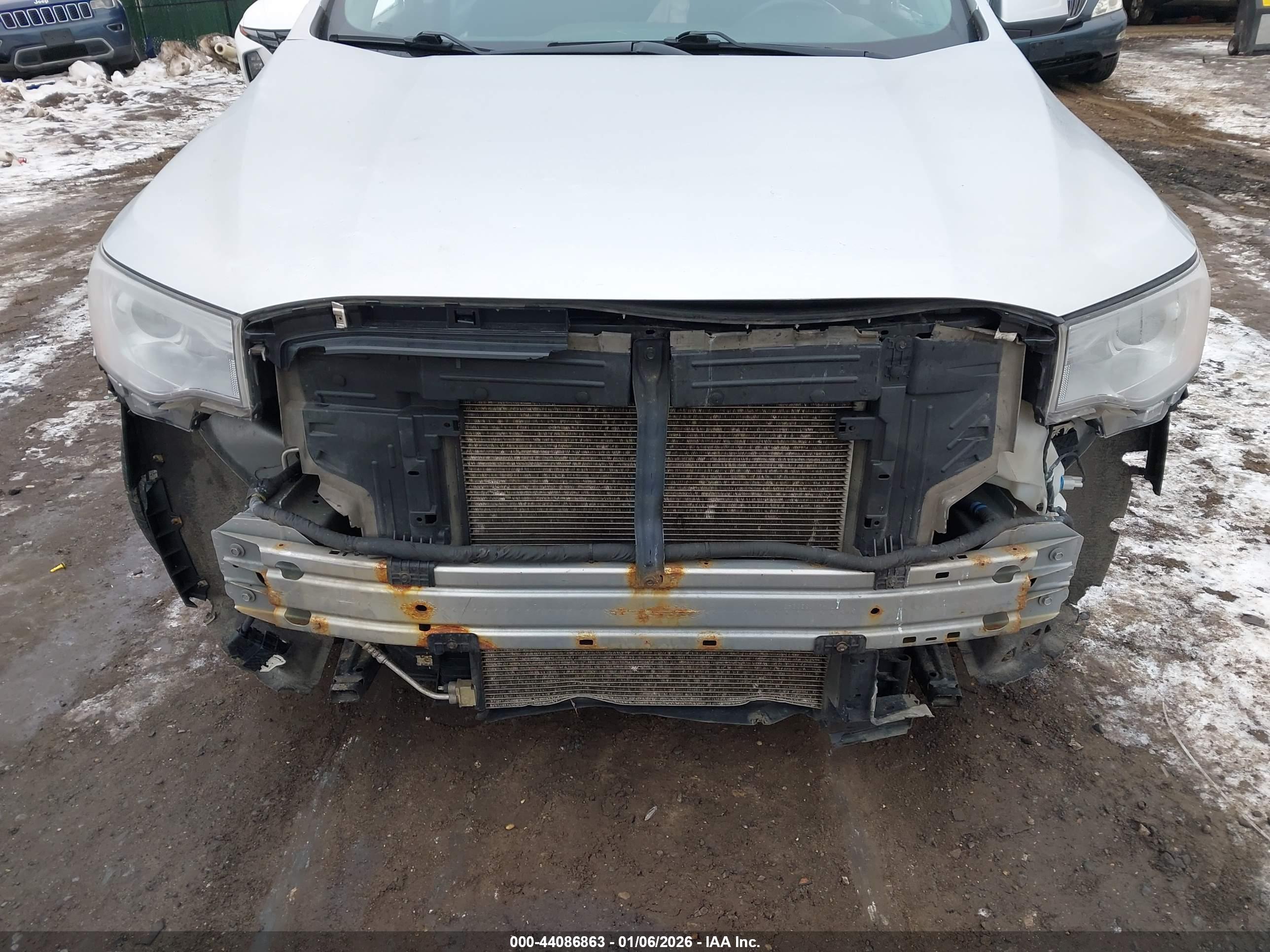 GMC ACADIA image 6