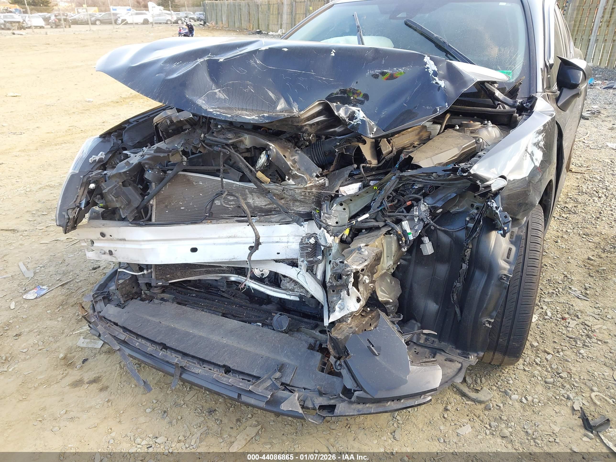 TOYOTA CAMRY image 6
