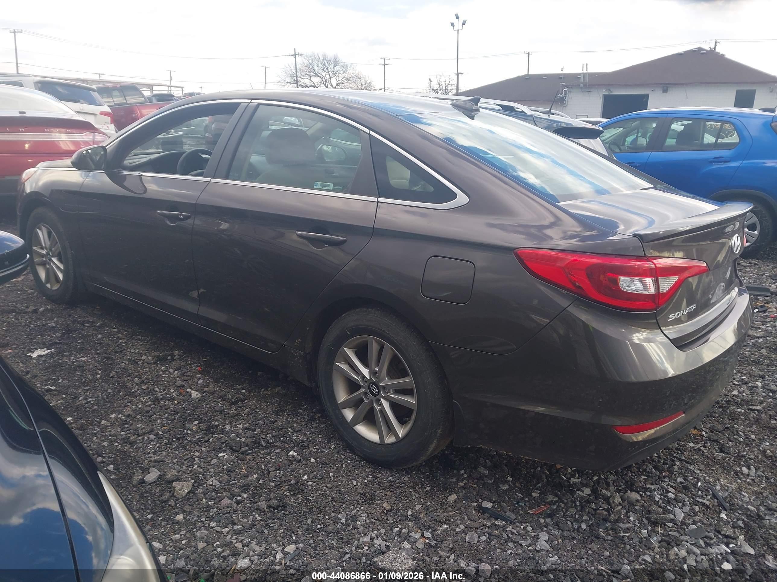 HYUNDAI SONATA image 3