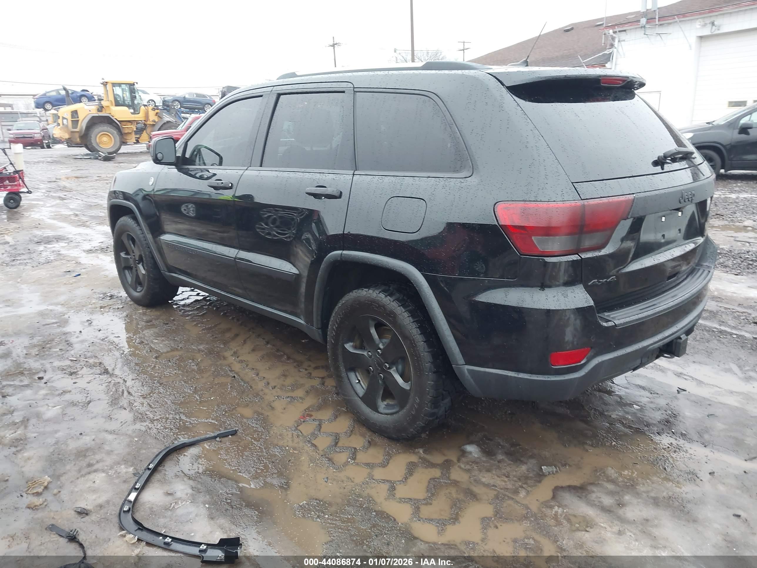 JEEP GRAND image 3