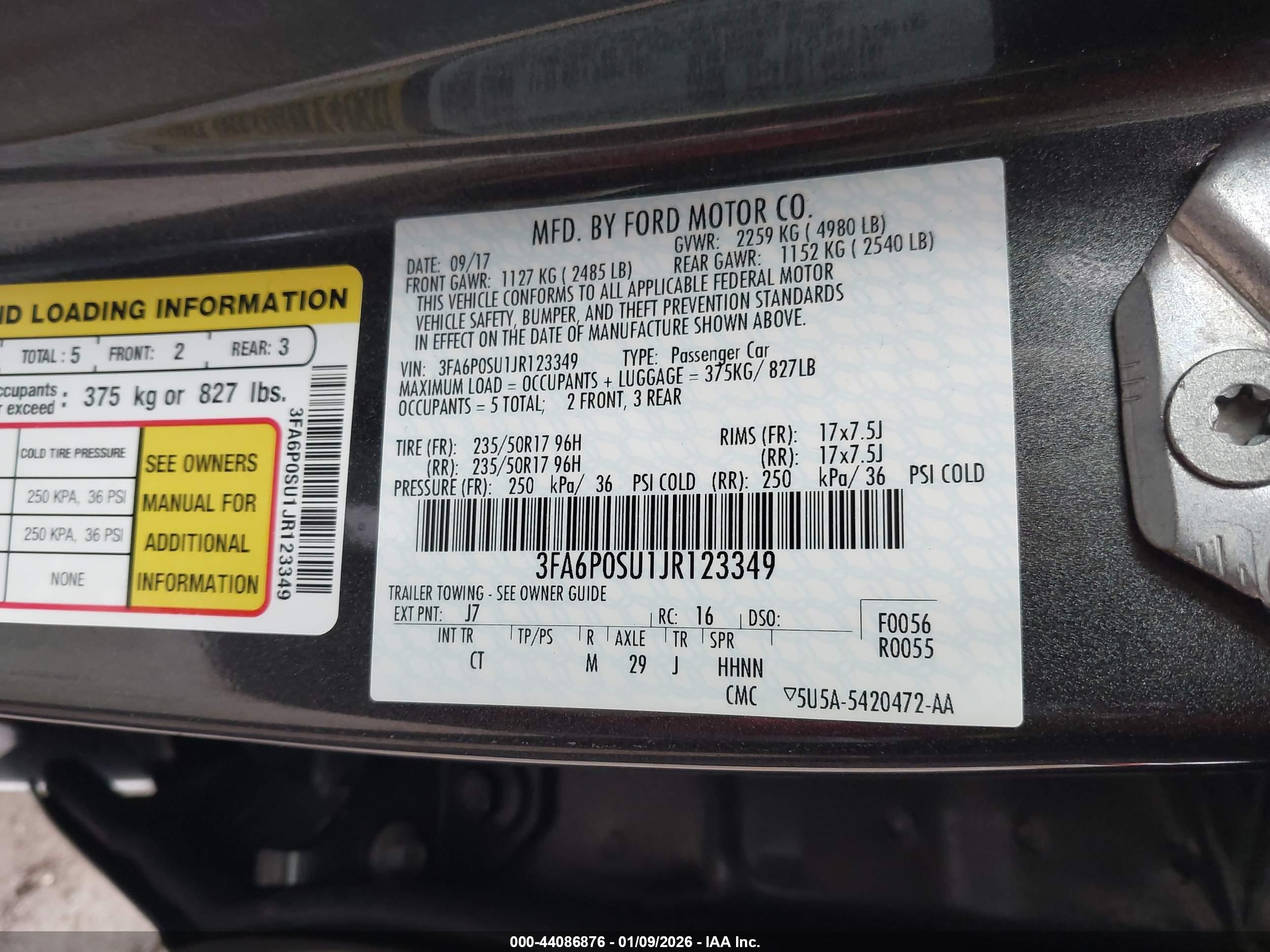 FORD FUSION image 9