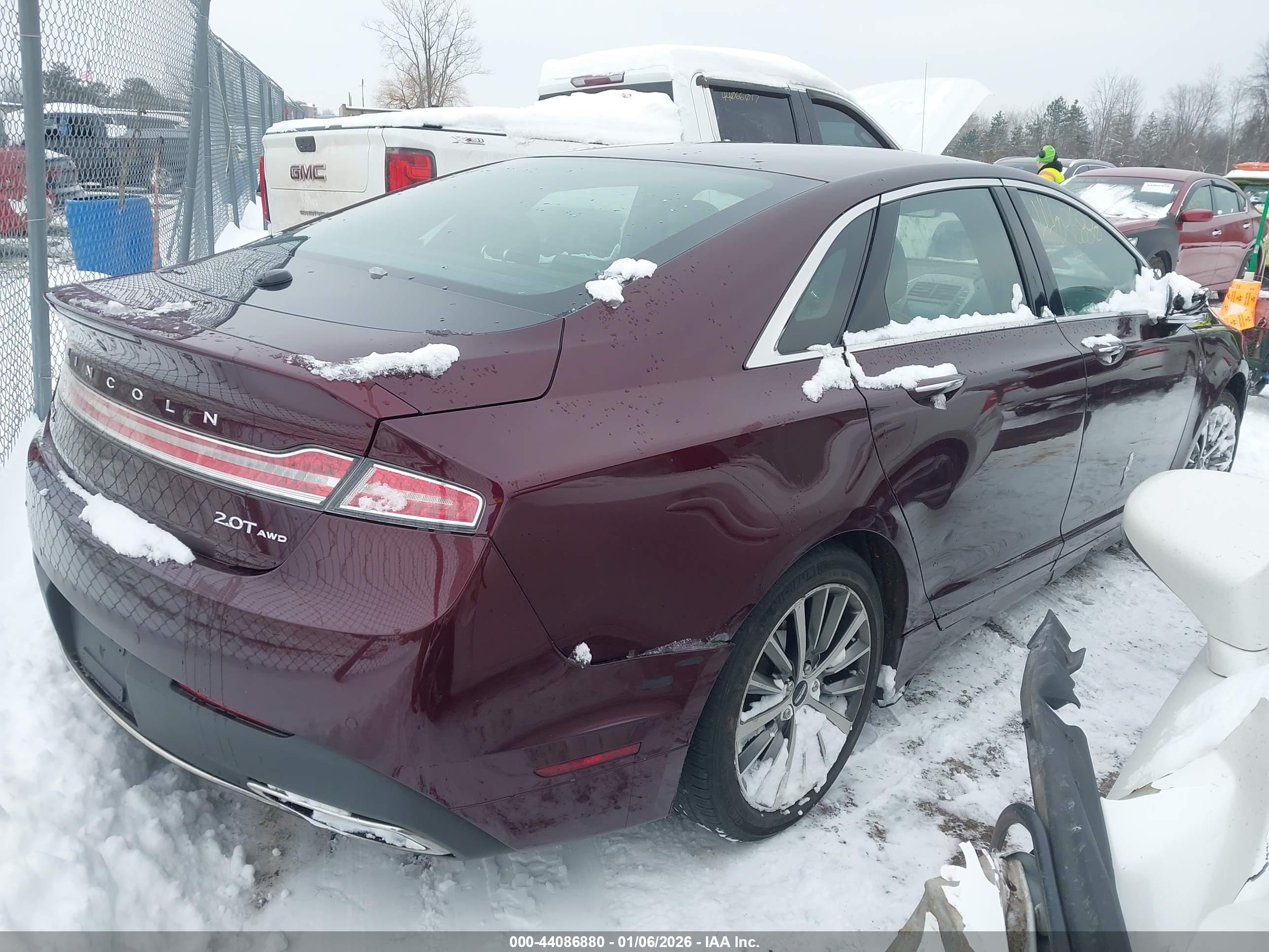LINCOLN MKZ image 4